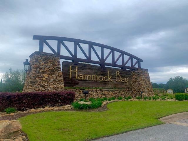 Level homesite! Great cull-d-sac Location in this exclusive subdivision! Hammock Bay Features a 60 acre recreation park, Lakeside clubhouse, 2 pools, fitness center, over 10 mile of bike paths, 500 ft dock located on Choctawhatchee Bay, and MORE! Zoned municipal. Bring your build plans today!