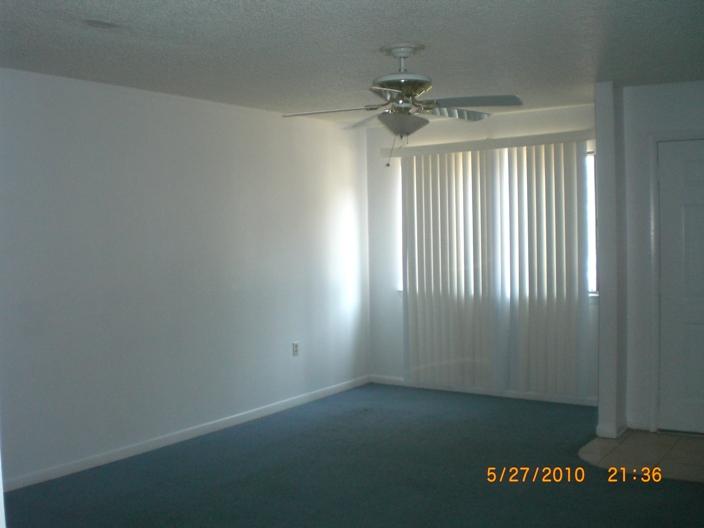 LIVE OAK - Residential Lease