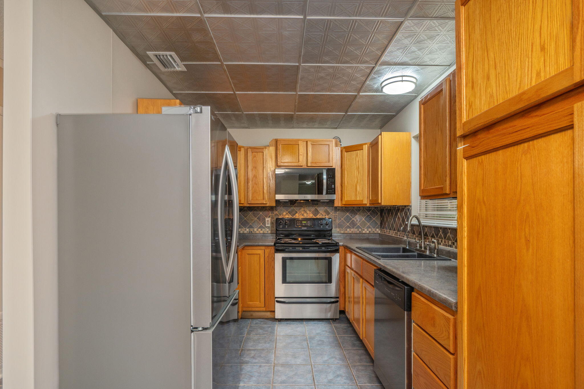 GARNIERS HEIGHTS 1ST ADDN - Residential Lease