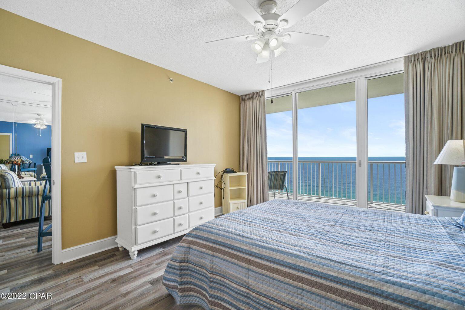 MAJESTIC BEACH TOWERS I - Residential