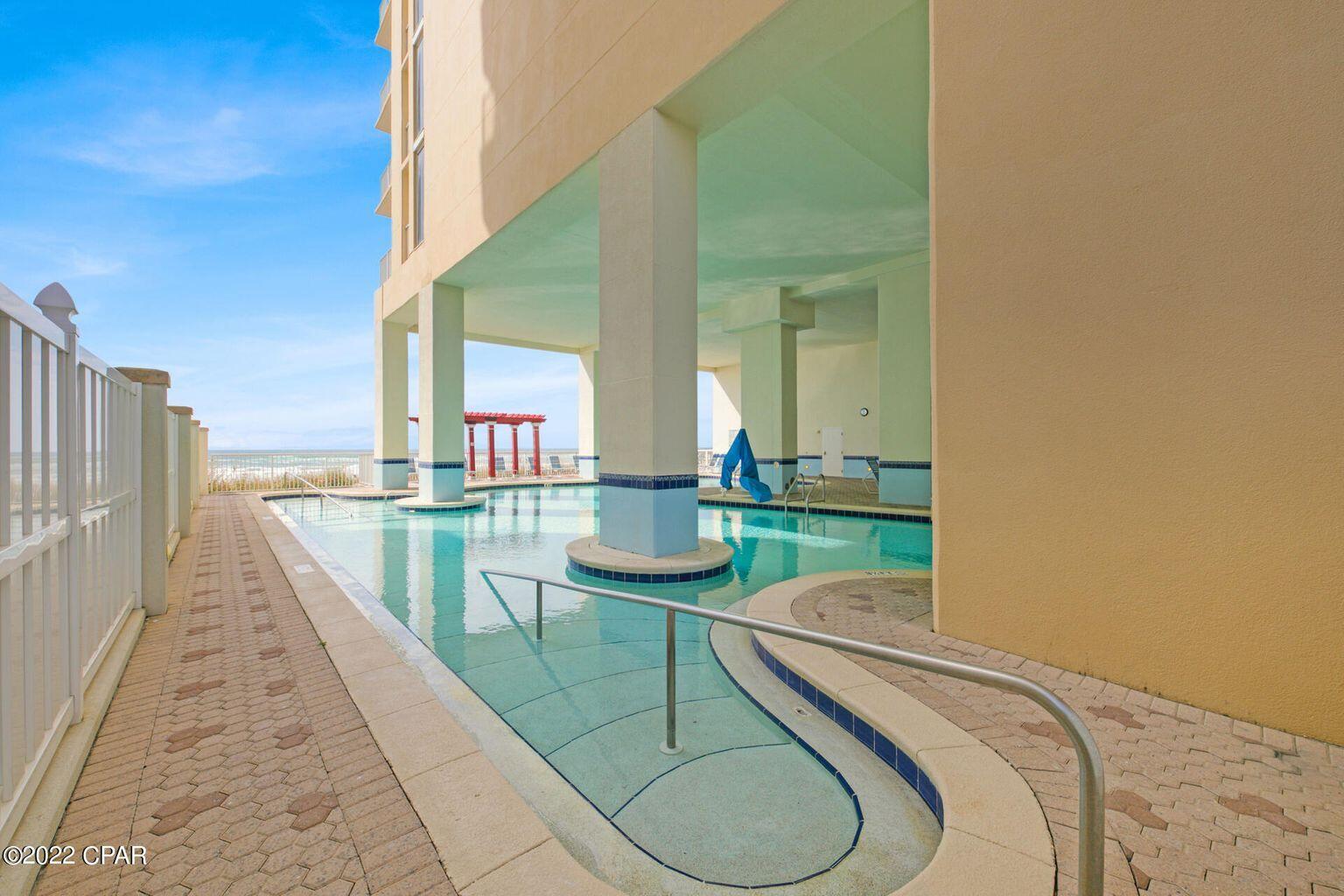 MAJESTIC BEACH TOWERS I - Residential
