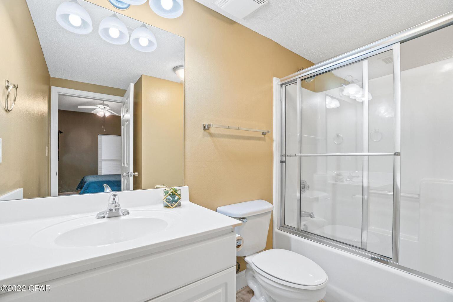 MAJESTIC BEACH TOWERS I - Residential