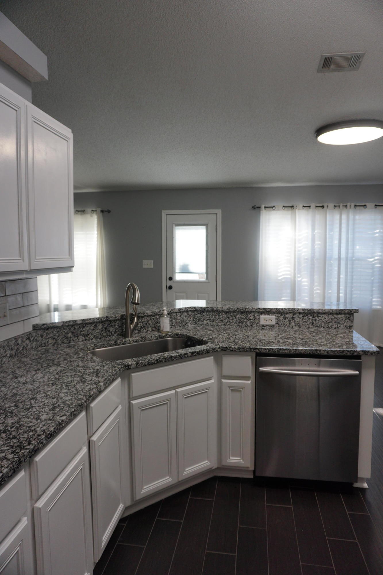MACK BAYOU POINTE S/D - Residential Lease