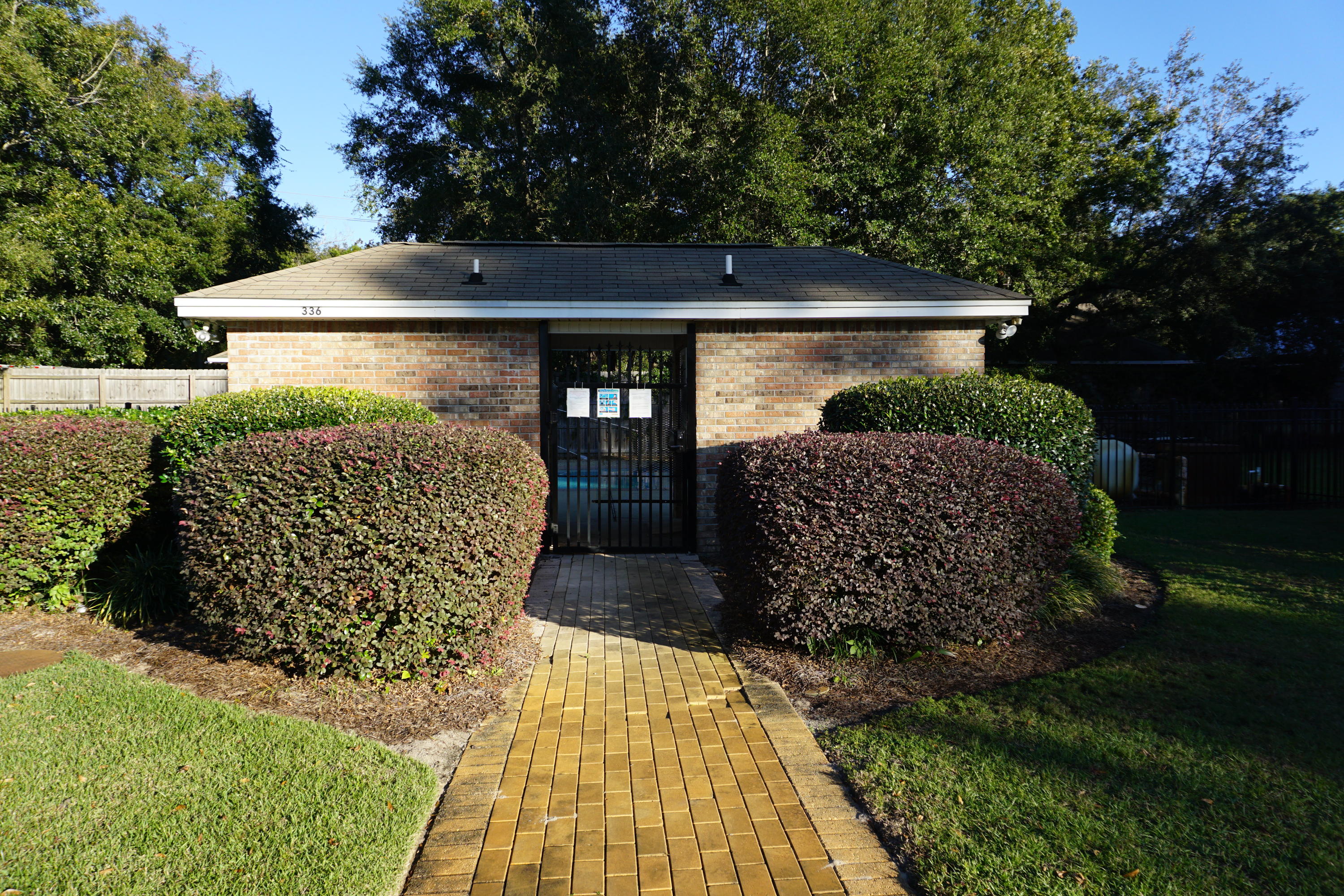 MACK BAYOU POINTE S/D - Residential Lease