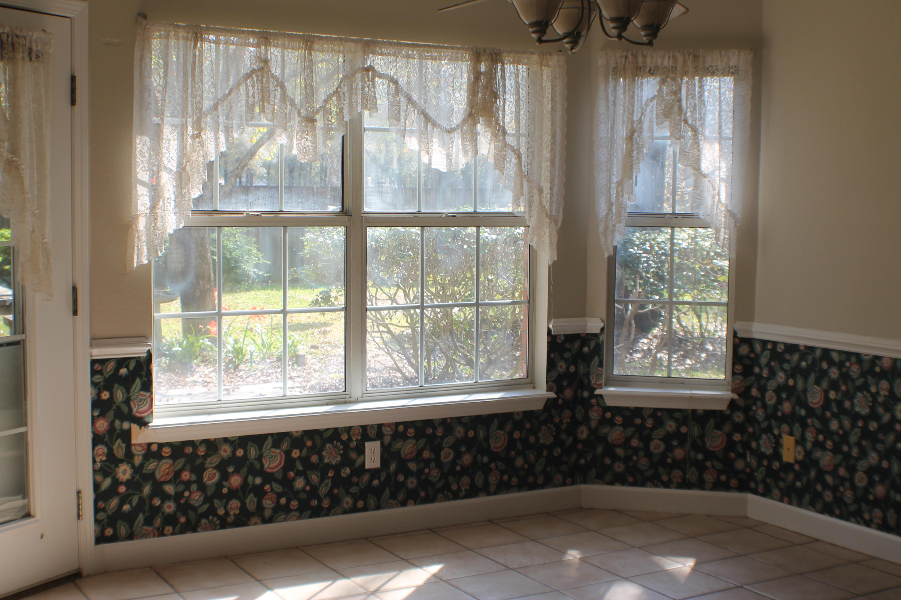 ROYAL OAKS S/D - Residential Lease
