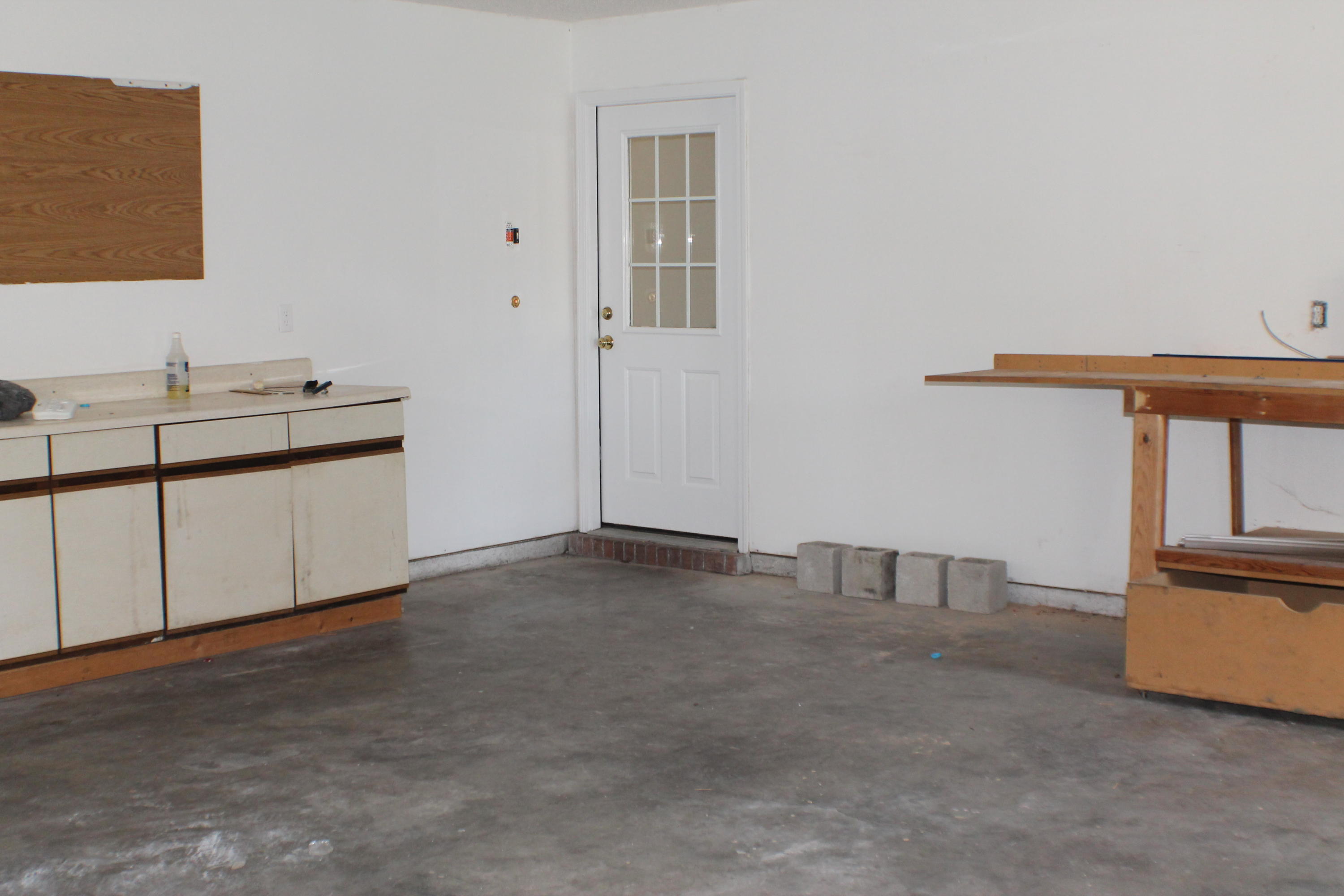 ROYAL OAKS S/D - Residential Lease