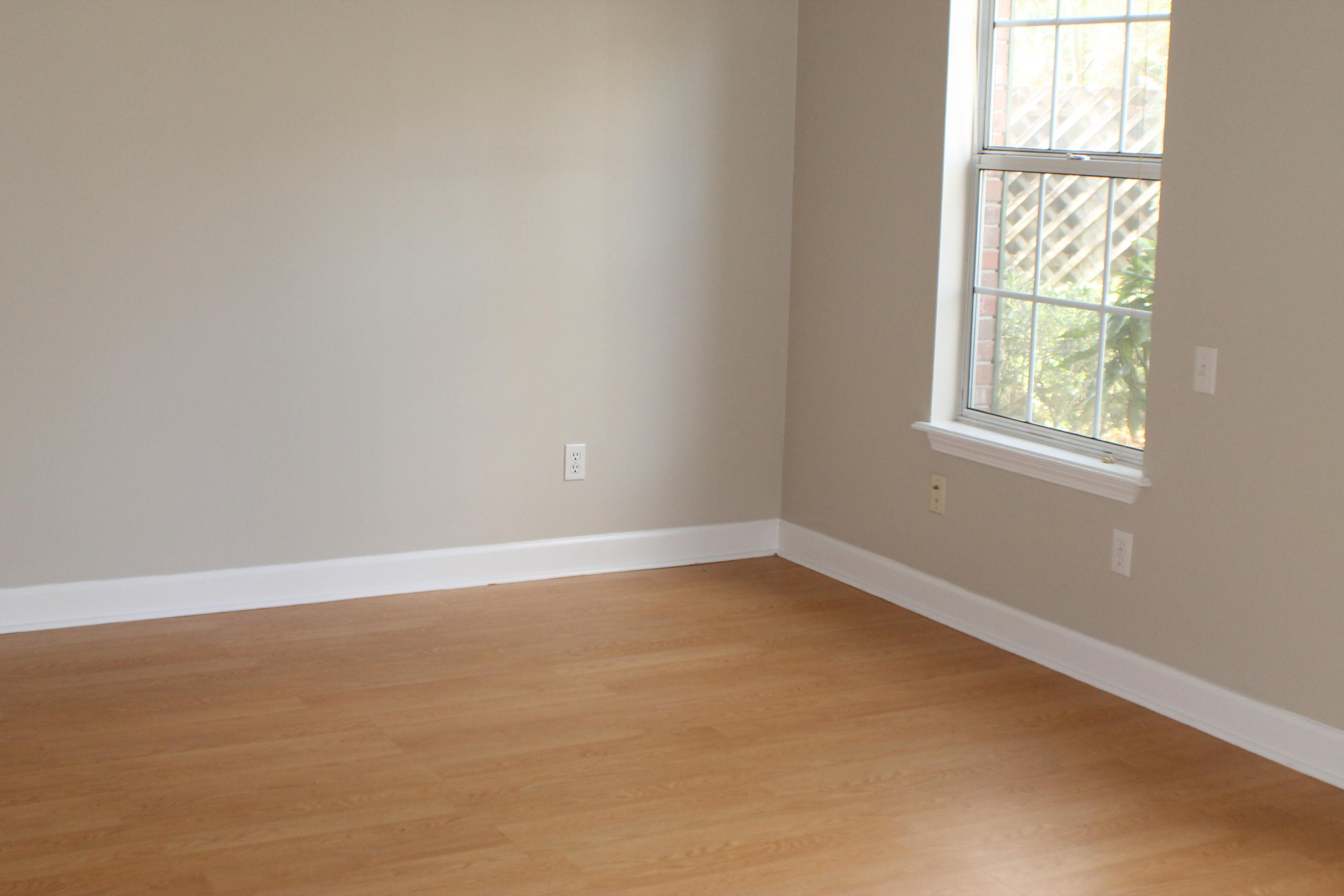 ROYAL OAKS S/D - Residential Lease