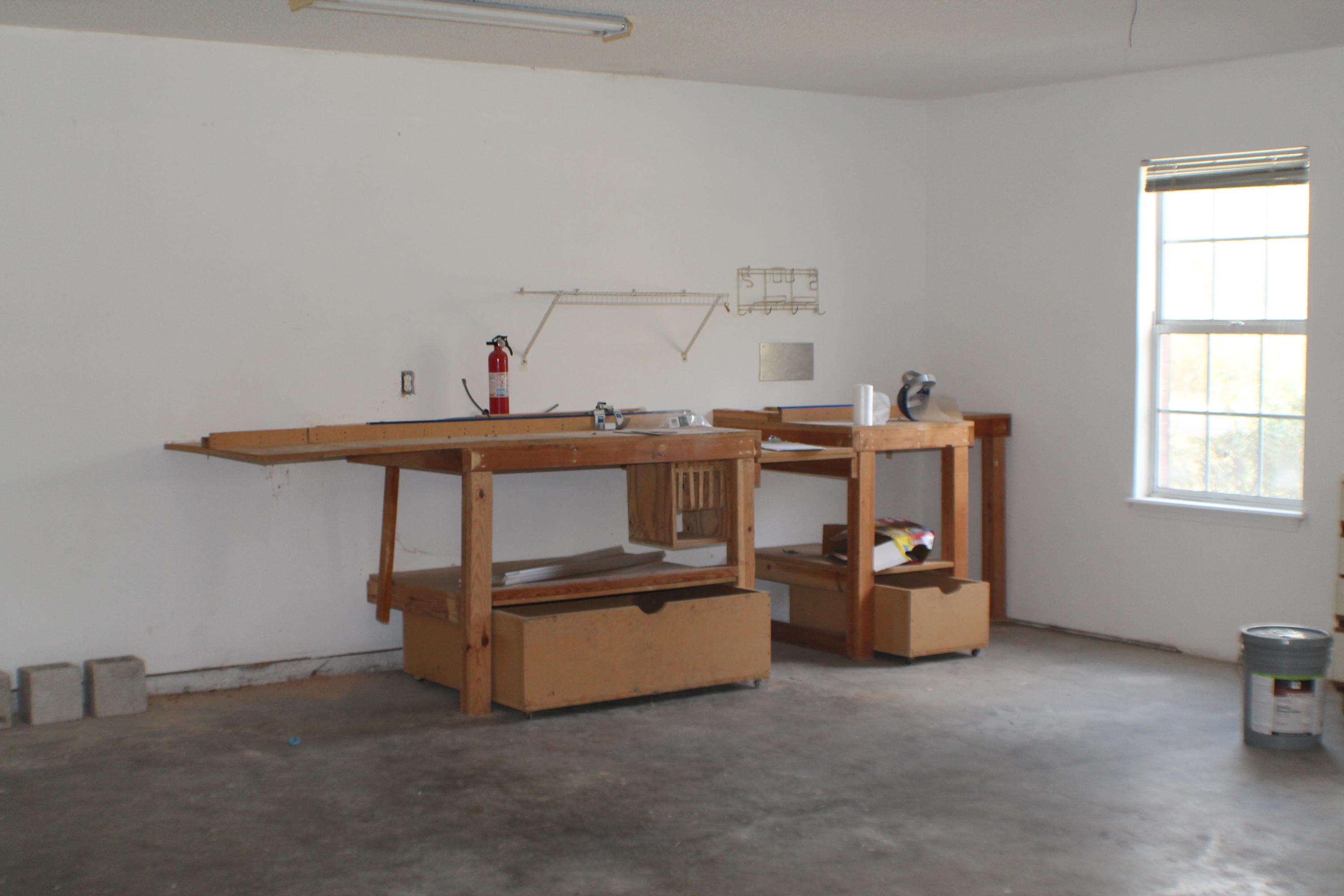 ROYAL OAKS S/D - Residential Lease