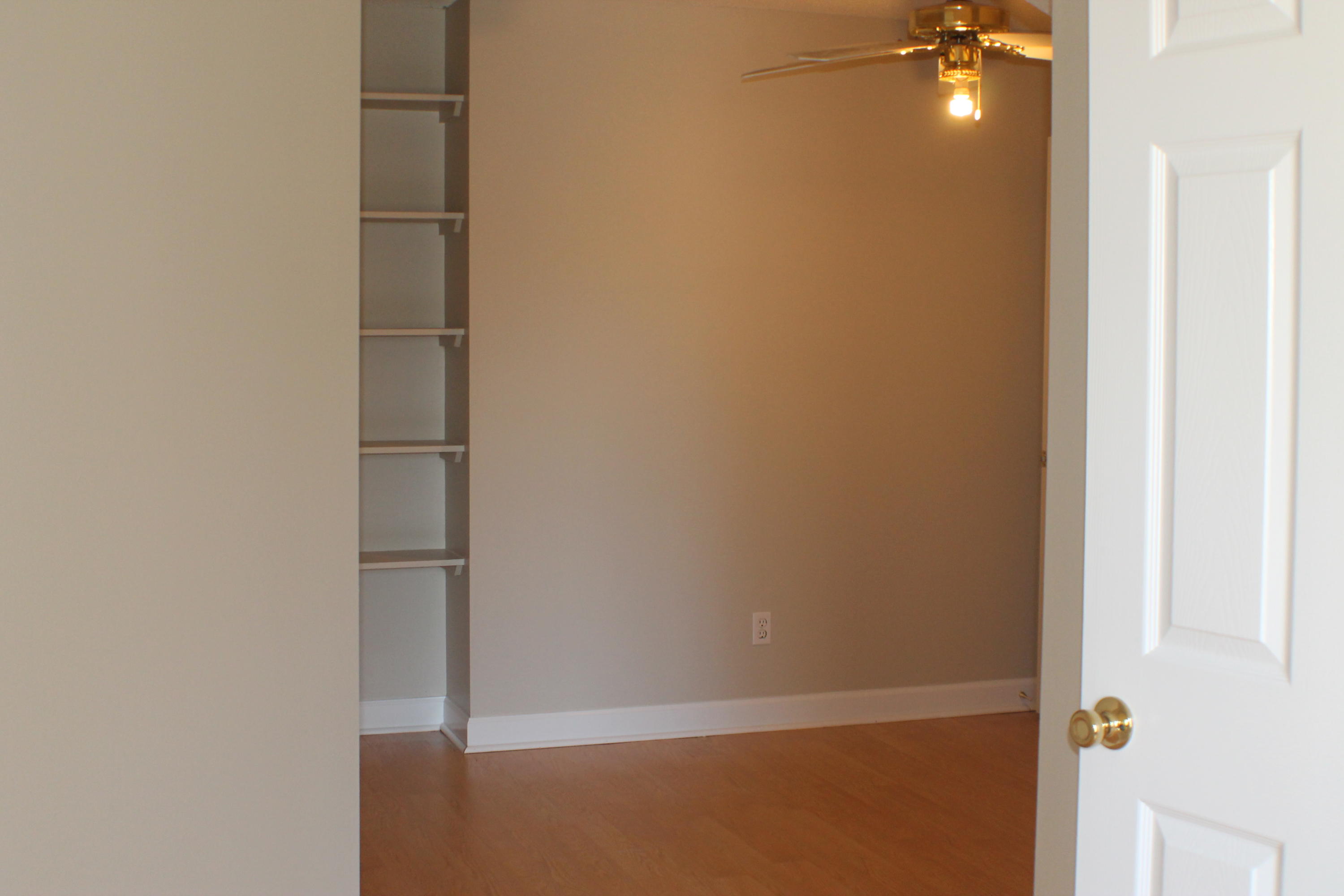 ROYAL OAKS S/D - Residential Lease