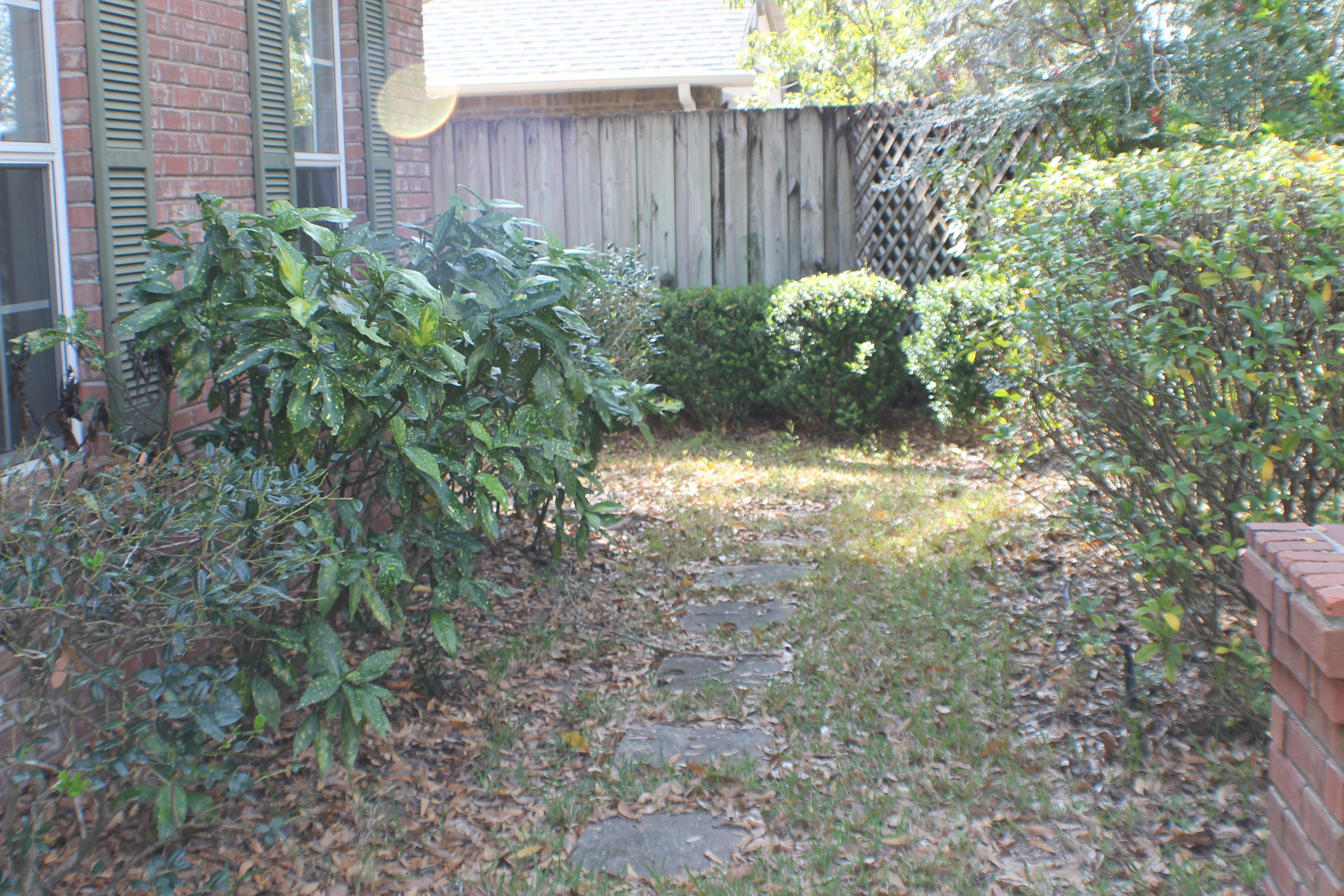 ROYAL OAKS S/D - Residential Lease