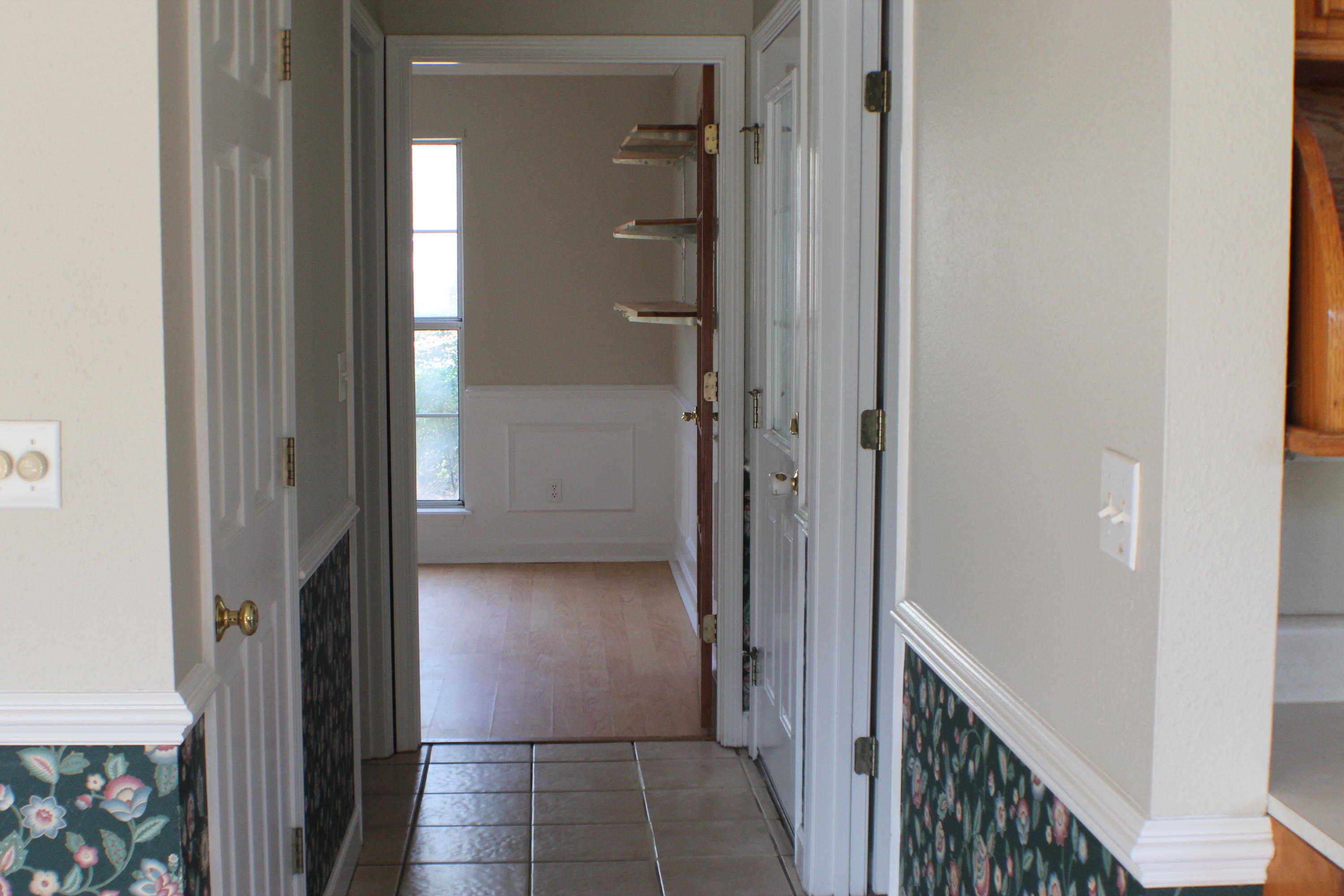 ROYAL OAKS S/D - Residential Lease