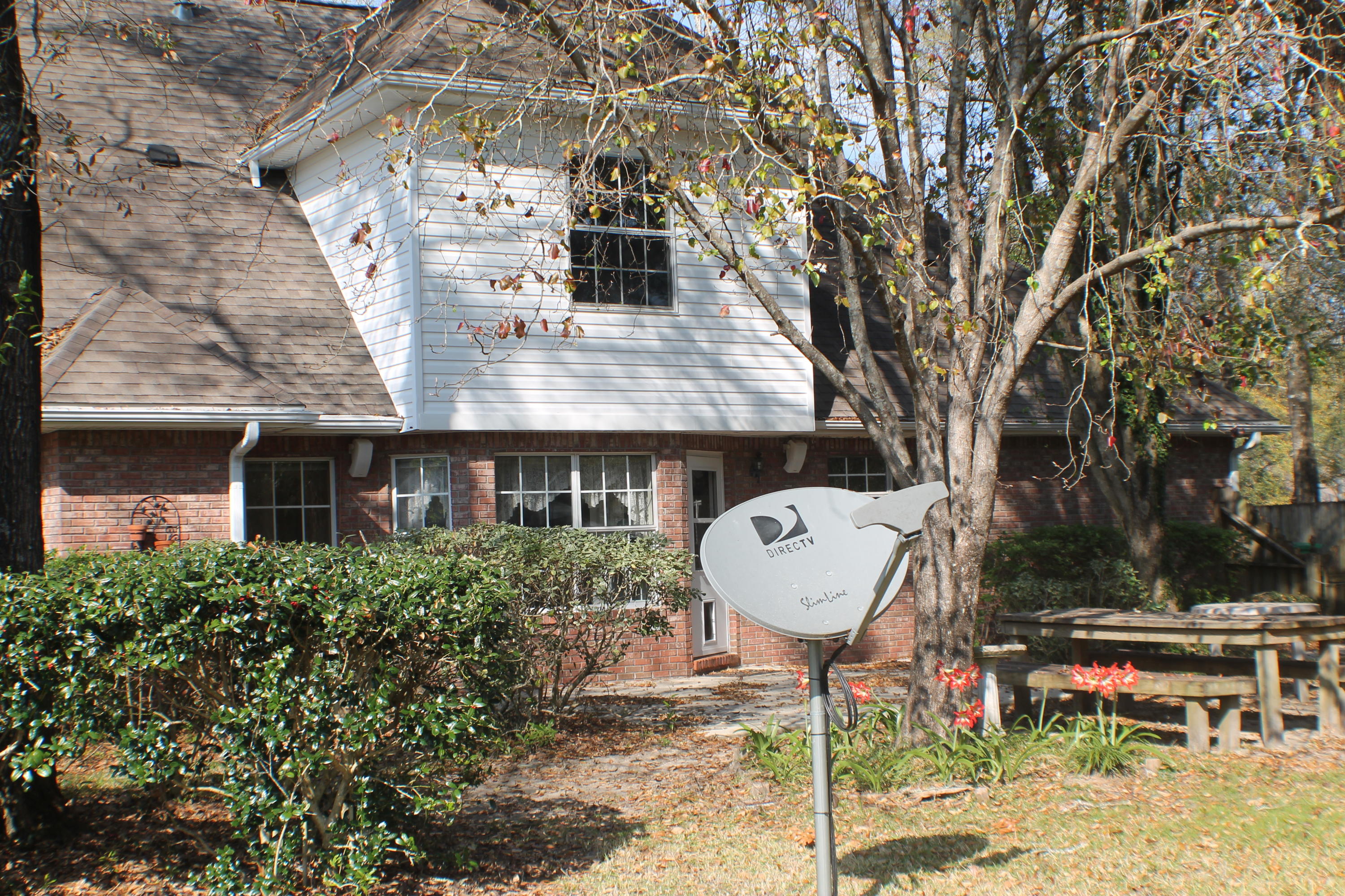 ROYAL OAKS S/D - Residential Lease