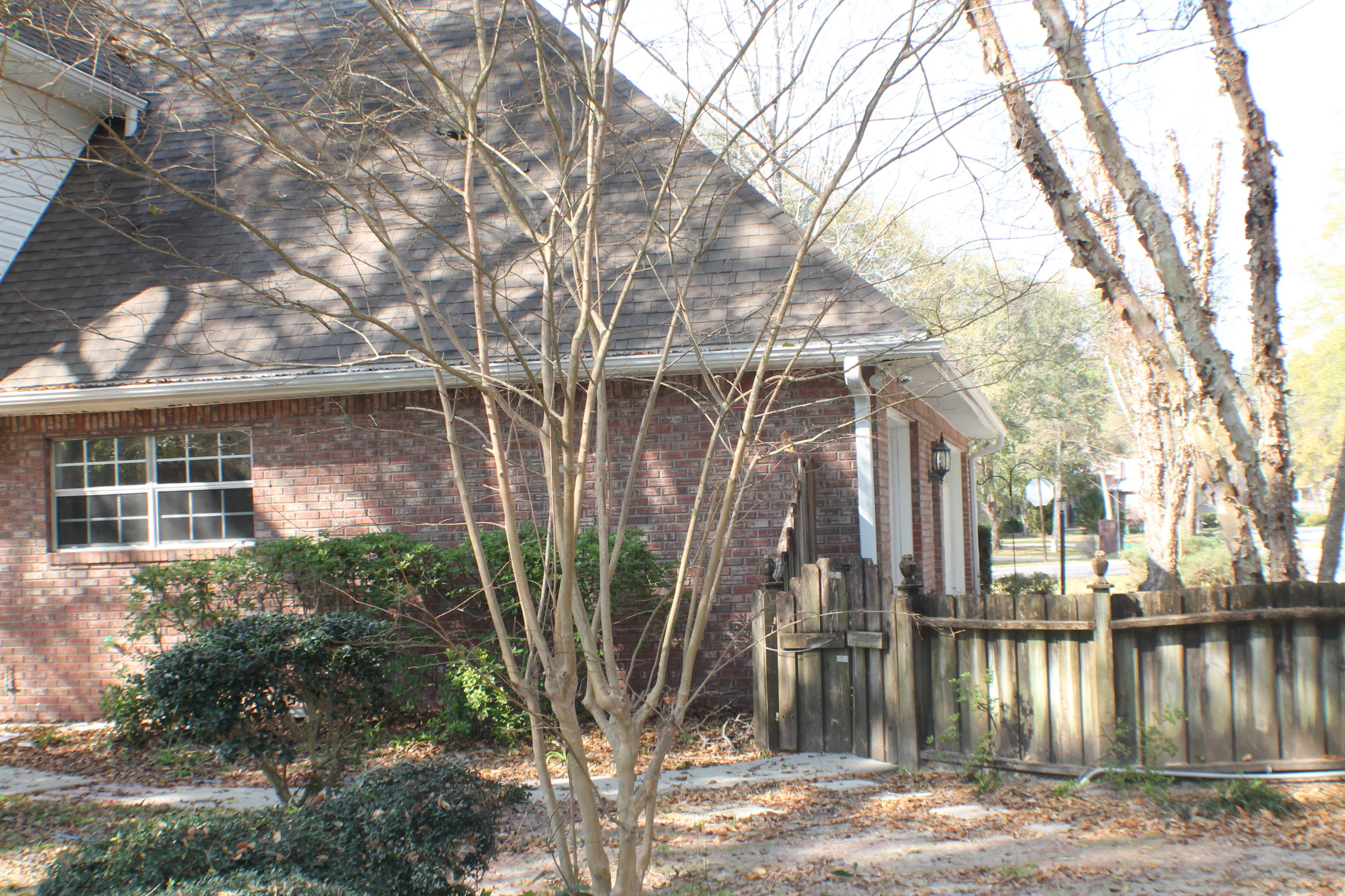 ROYAL OAKS S/D - Residential Lease