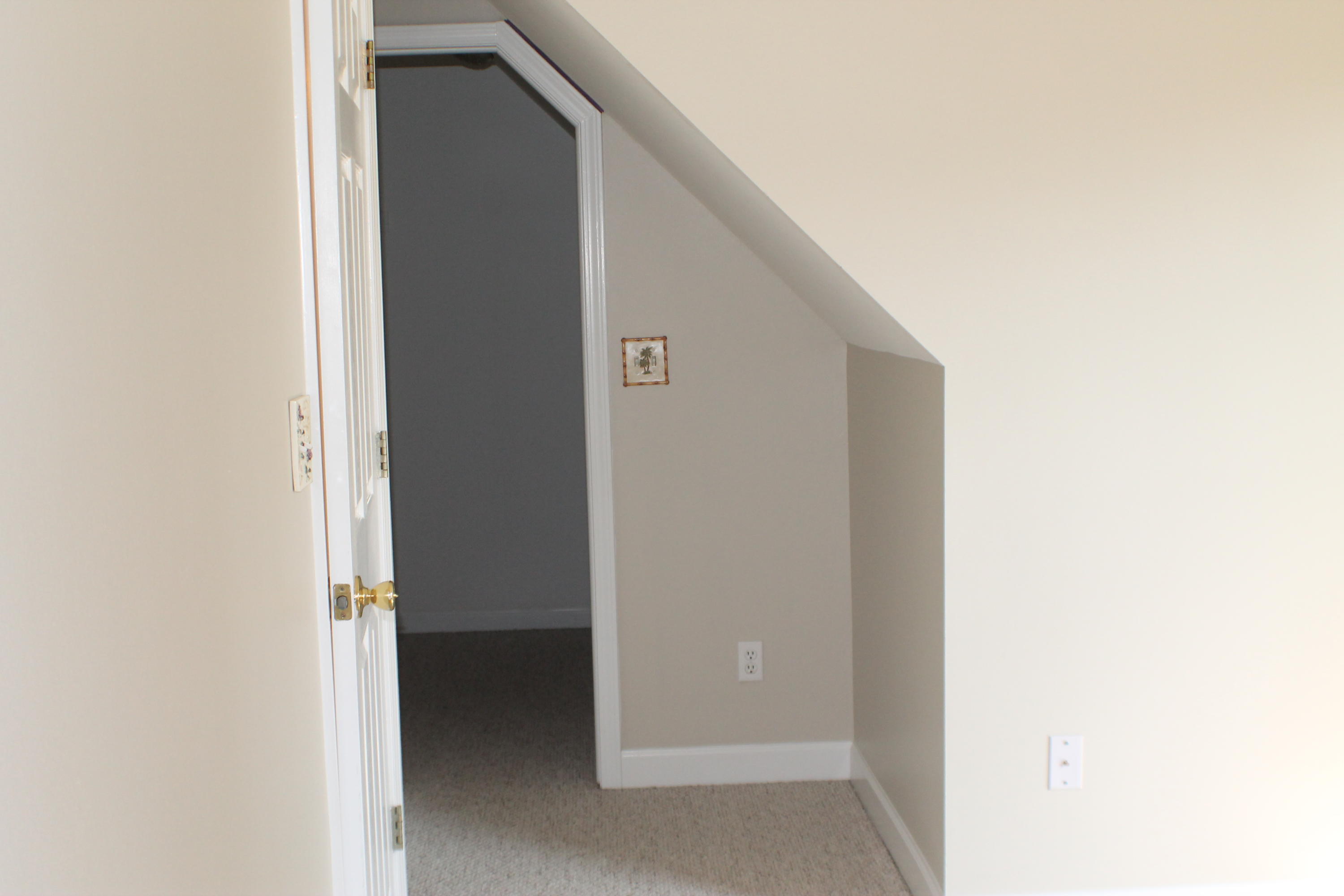 ROYAL OAKS S/D - Residential Lease