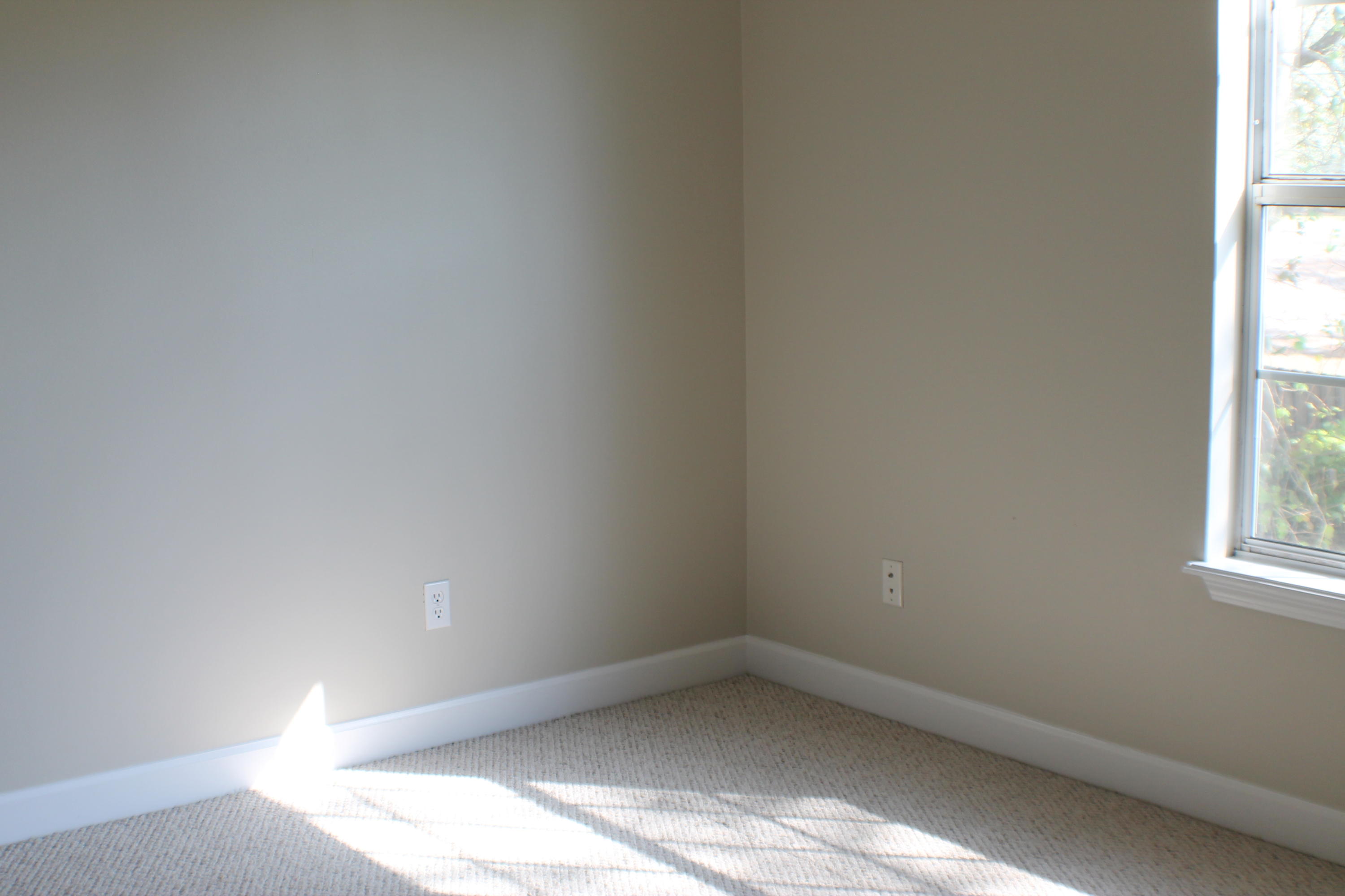 ROYAL OAKS S/D - Residential Lease