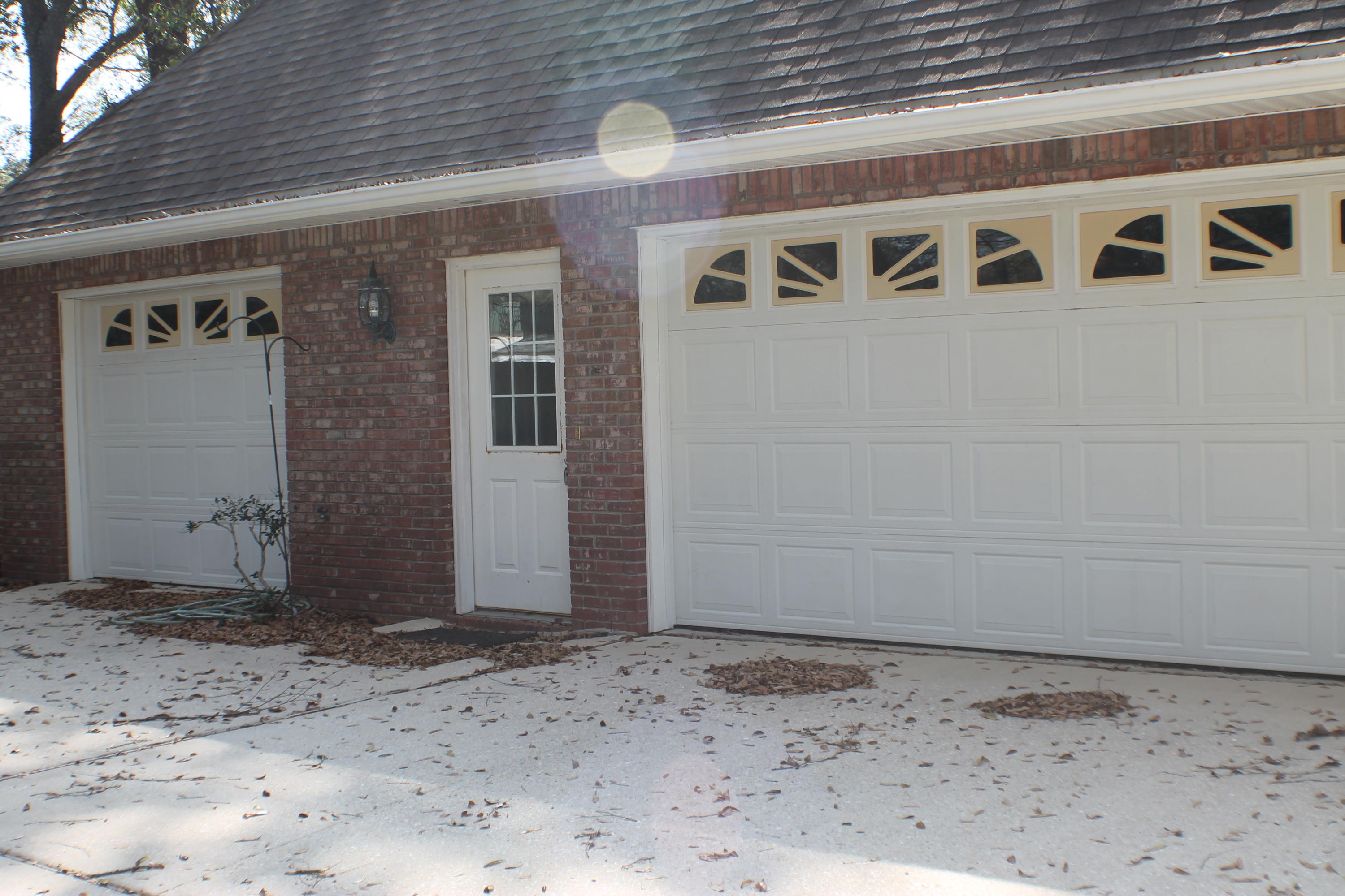 ROYAL OAKS S/D - Residential Lease