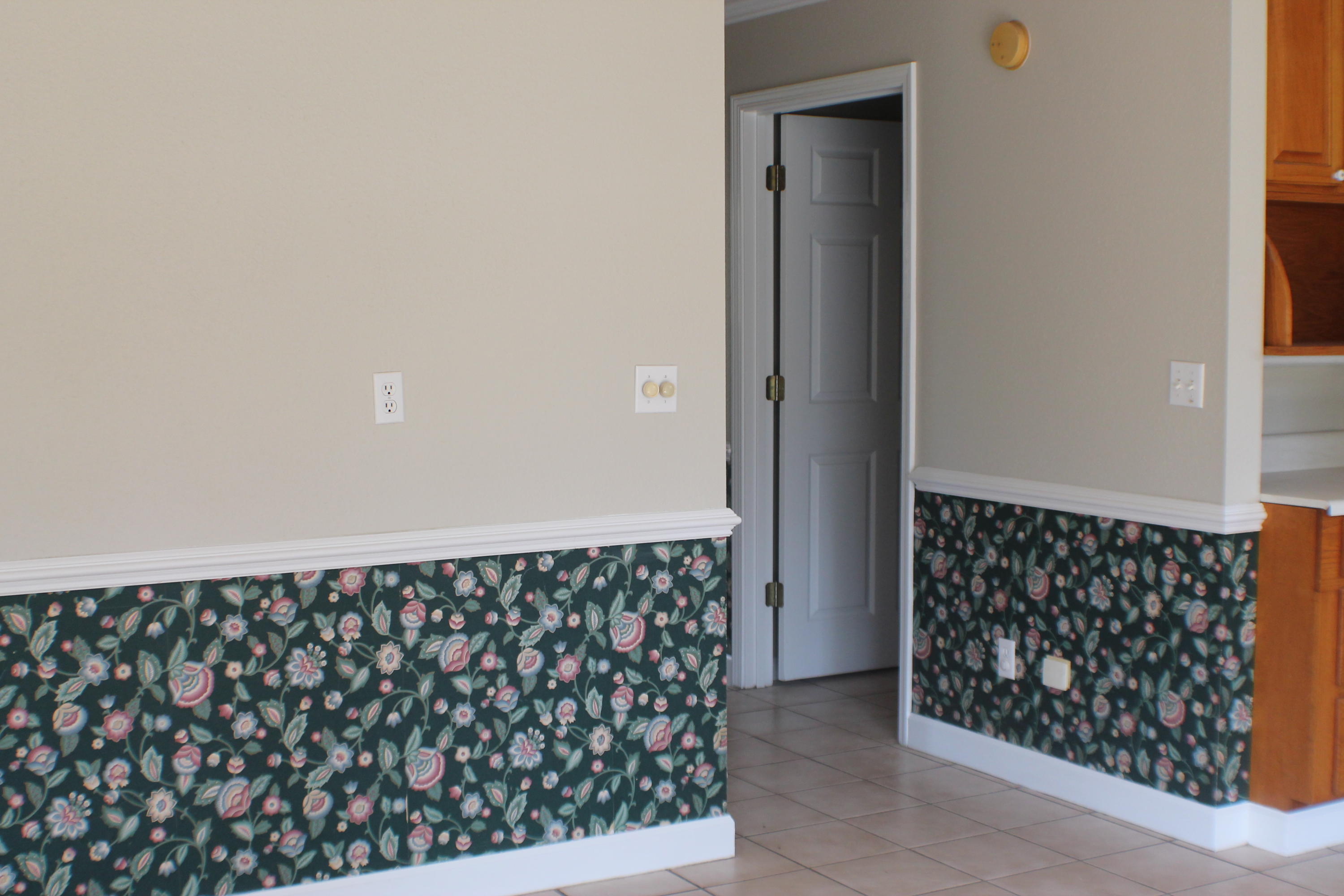 ROYAL OAKS S/D - Residential Lease
