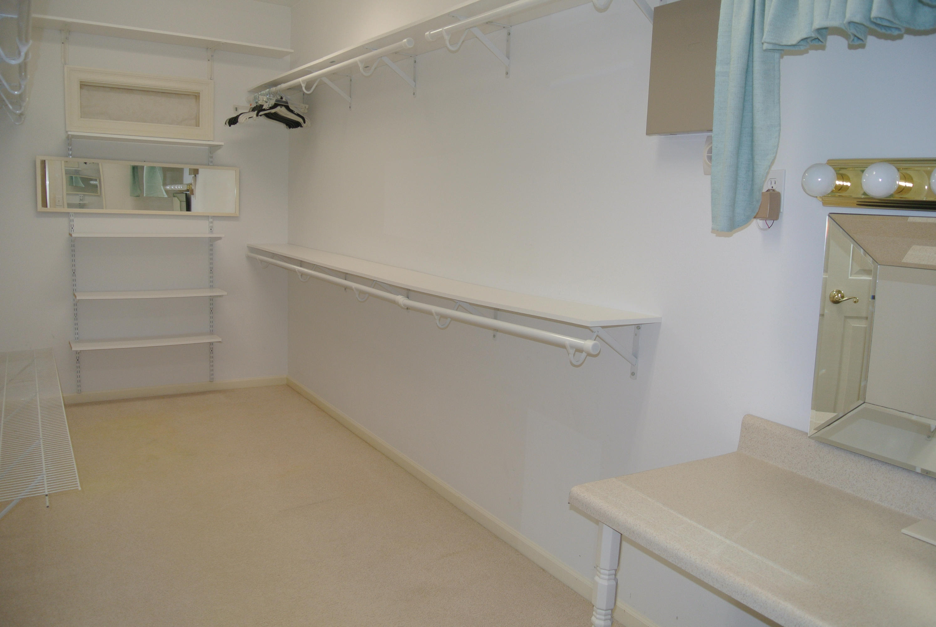 TURNBERRY PLACE - Residential Lease