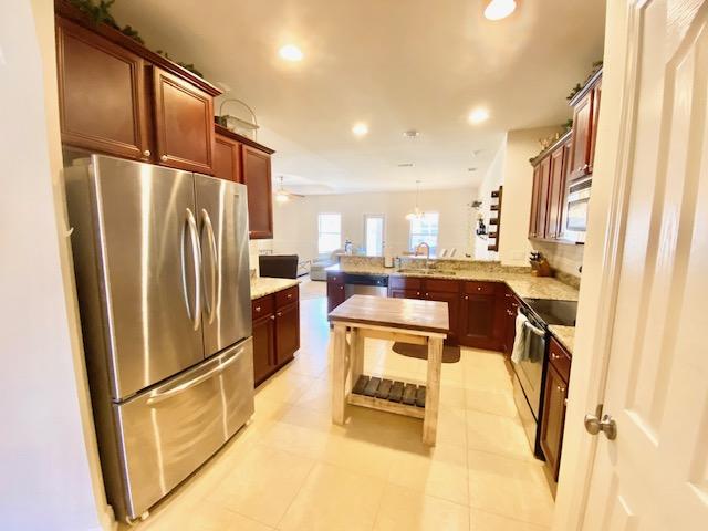 WATERFORD SOUND - Residential Lease