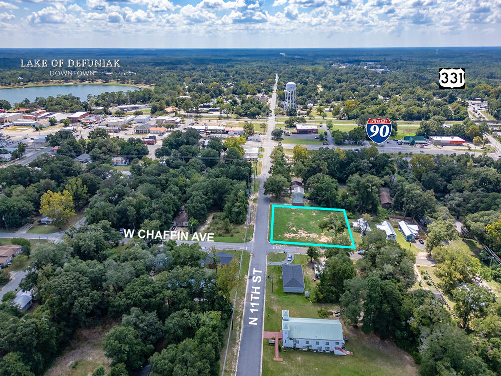 An outstanding opportunity for investors to expand their portfolio with ''R-2'' zoned land for multi-family residential (per city records) or for anyone looking to build their dream home with ample space while still enjoying city conveniences.

The three lots, numbered 715, 716, and 717, are being sold together and are associated with two Parcel IDs: 25-3N-19-19070-000-7150 and 25-3N-19-19070-000-7160. Each lot measures approximately 0.16 of an acre, for a combined total of 0.48 of an acre of cleared land, which can be split or consolidated into a single parcel.

No HOA fees!