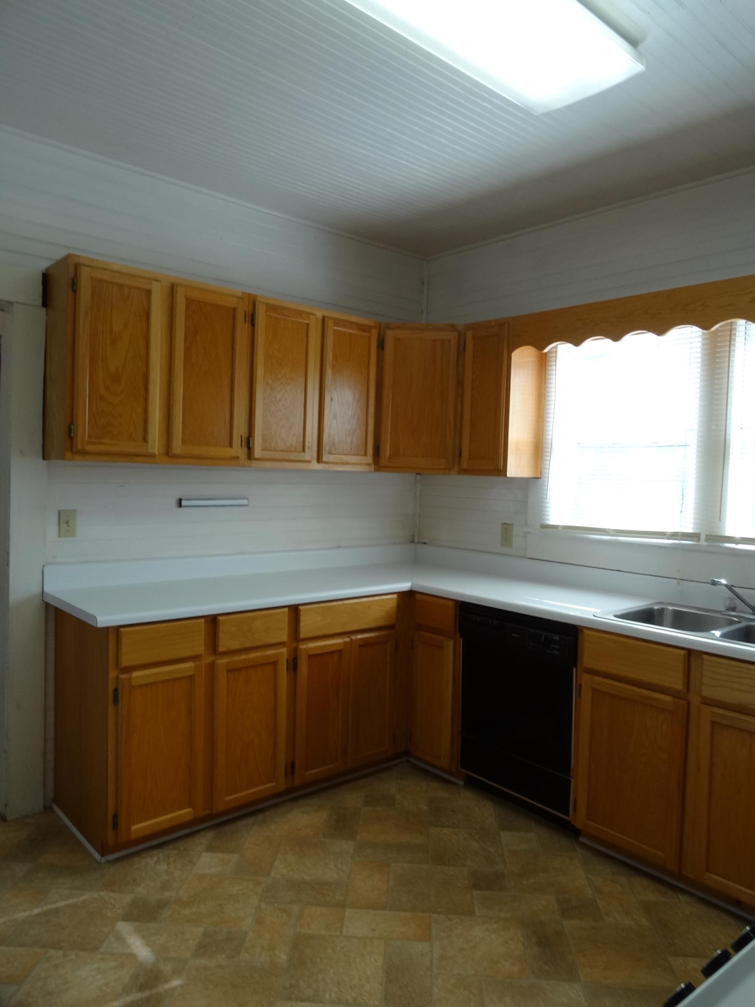CRESTVIEW - Residential Lease