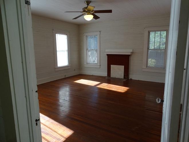 CRESTVIEW - Residential Lease