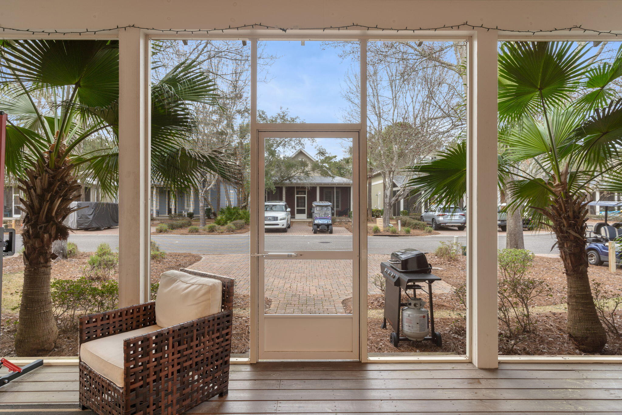 BUNGALOS AT SANDESTIN - Residential