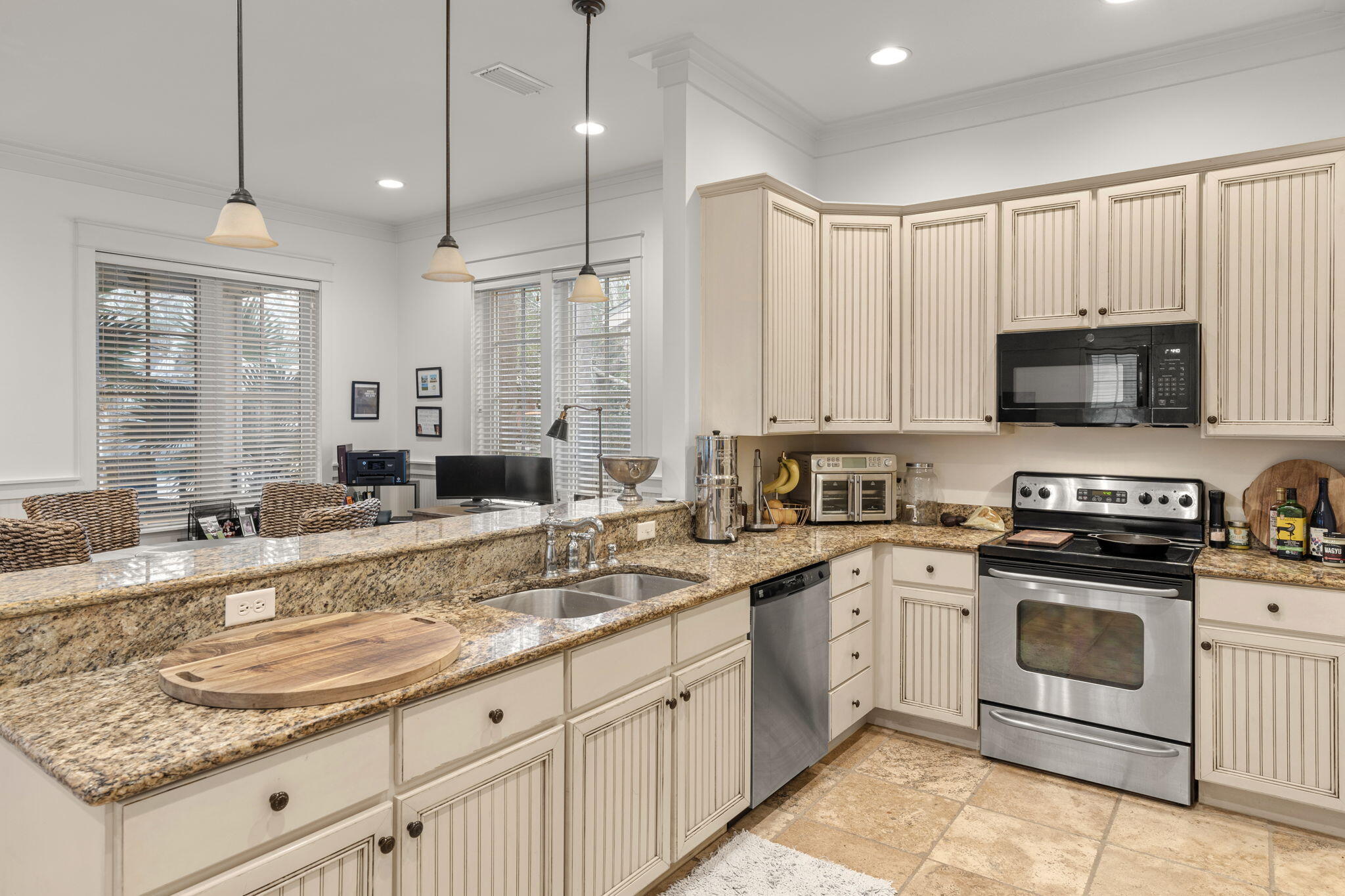 BUNGALOS AT SANDESTIN - Residential