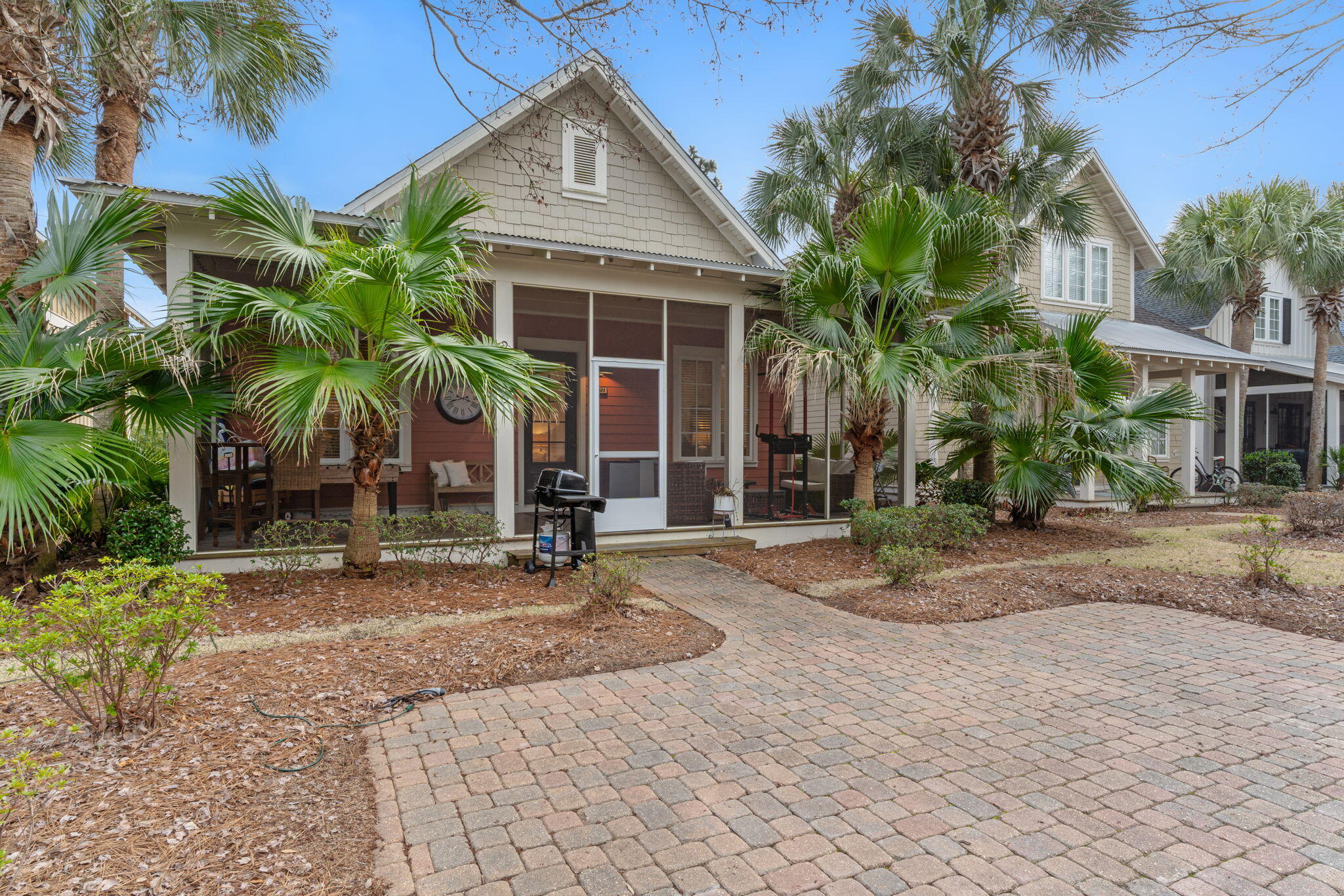 BUNGALOS AT SANDESTIN - Residential