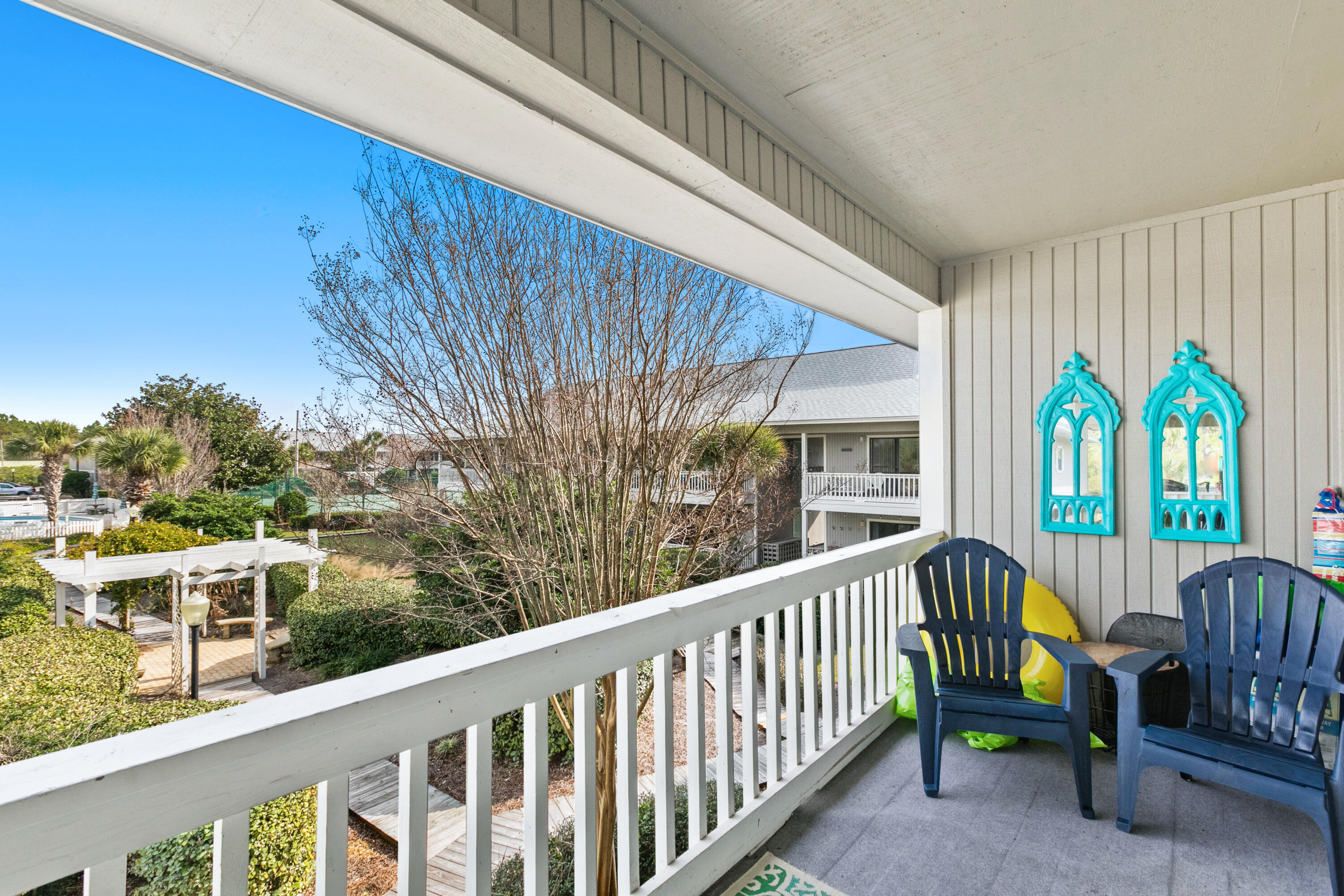 BEACHWOOD VILLAS CONDO - Residential