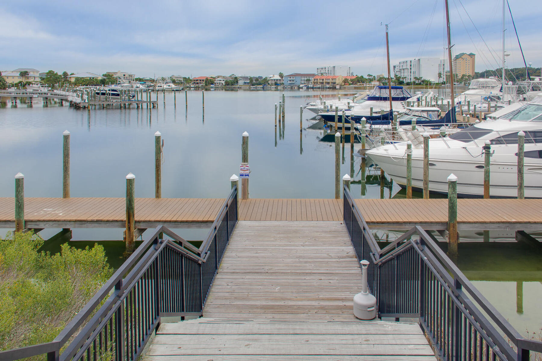 SANDPIPER COVE PH 03 - Residential