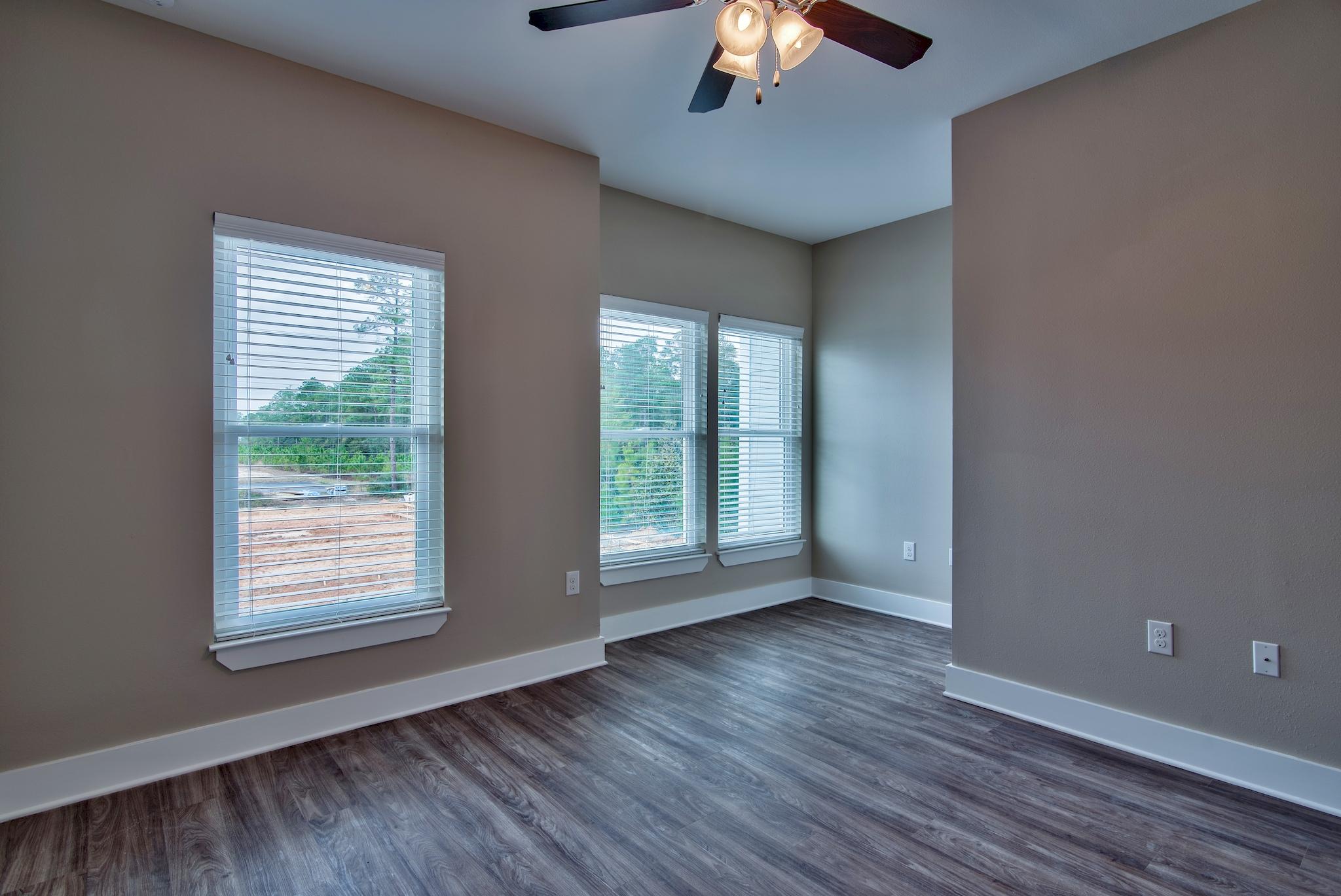 VERANDAS AT FREEPORT - Residential