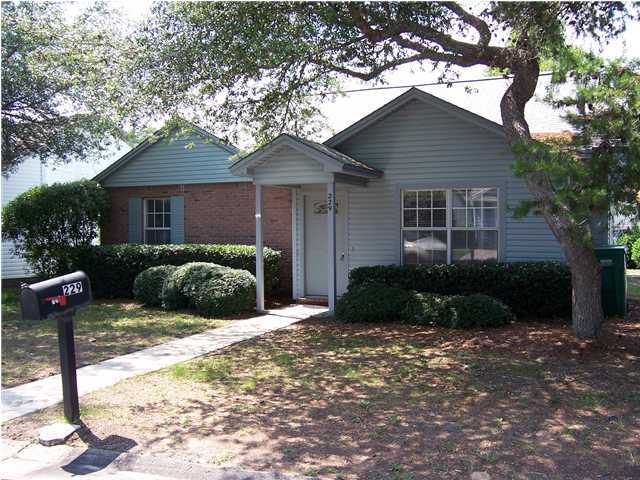PARKWOOD AT BLUEWATE - Residential Lease