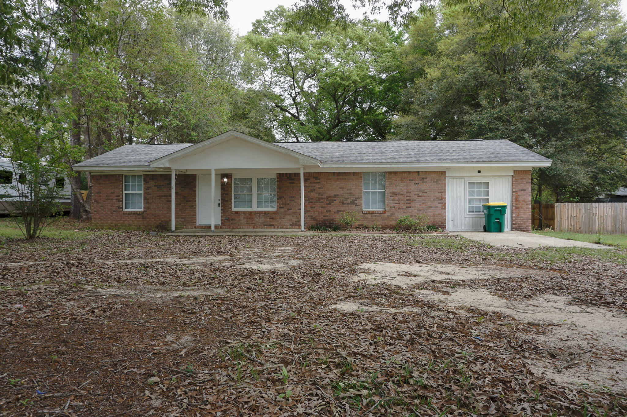 HIDDEN GLEN - Residential Lease