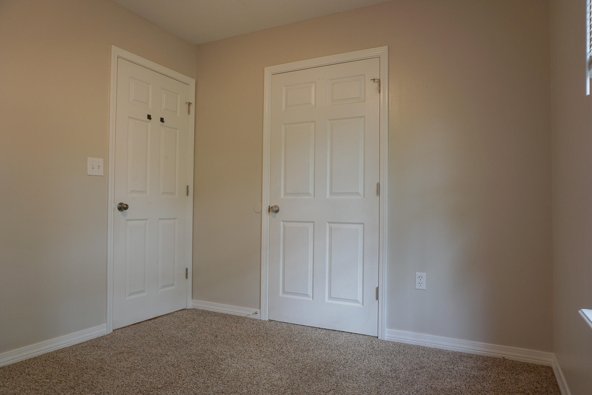 HIDDEN GLEN - Residential Lease