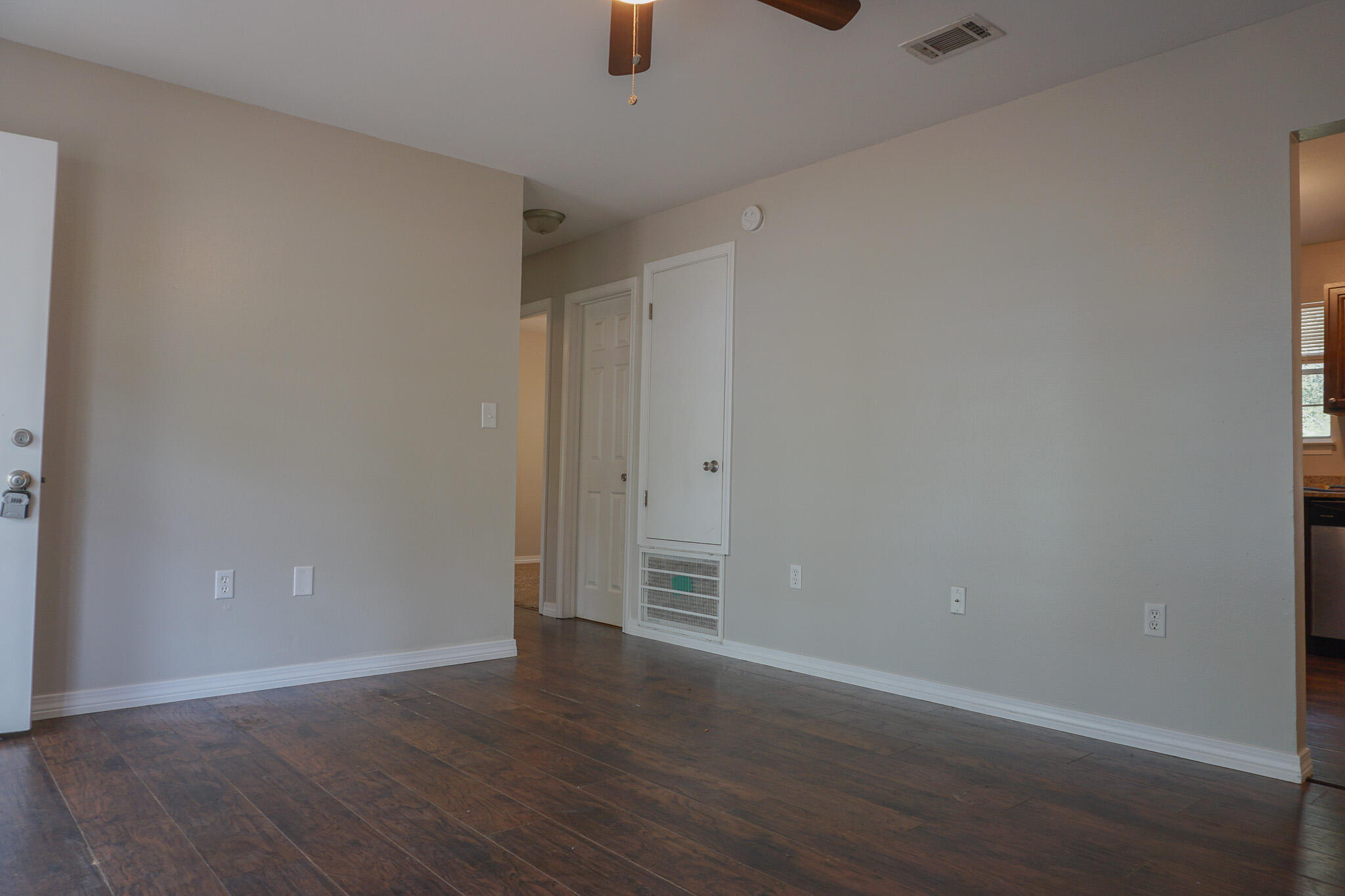 HIDDEN GLEN - Residential Lease