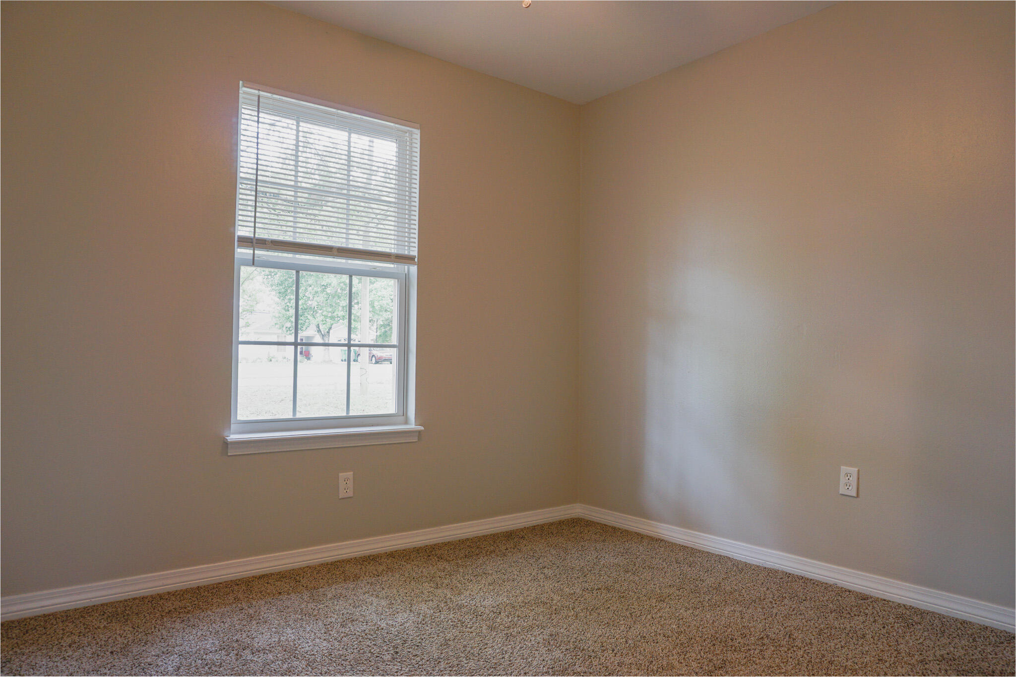 HIDDEN GLEN - Residential Lease