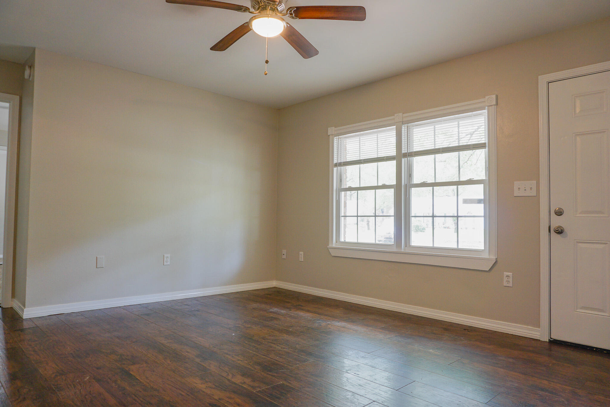 HIDDEN GLEN - Residential Lease