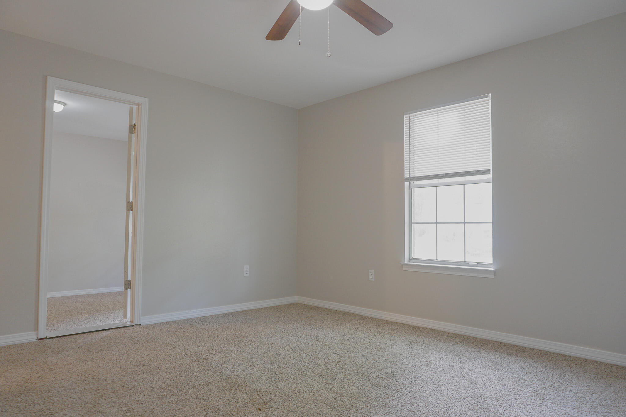 HIDDEN GLEN - Residential Lease