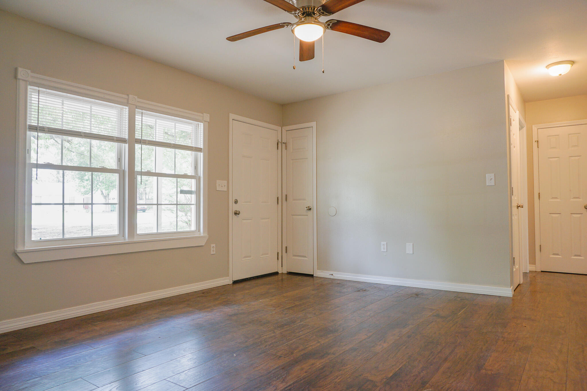 HIDDEN GLEN - Residential Lease