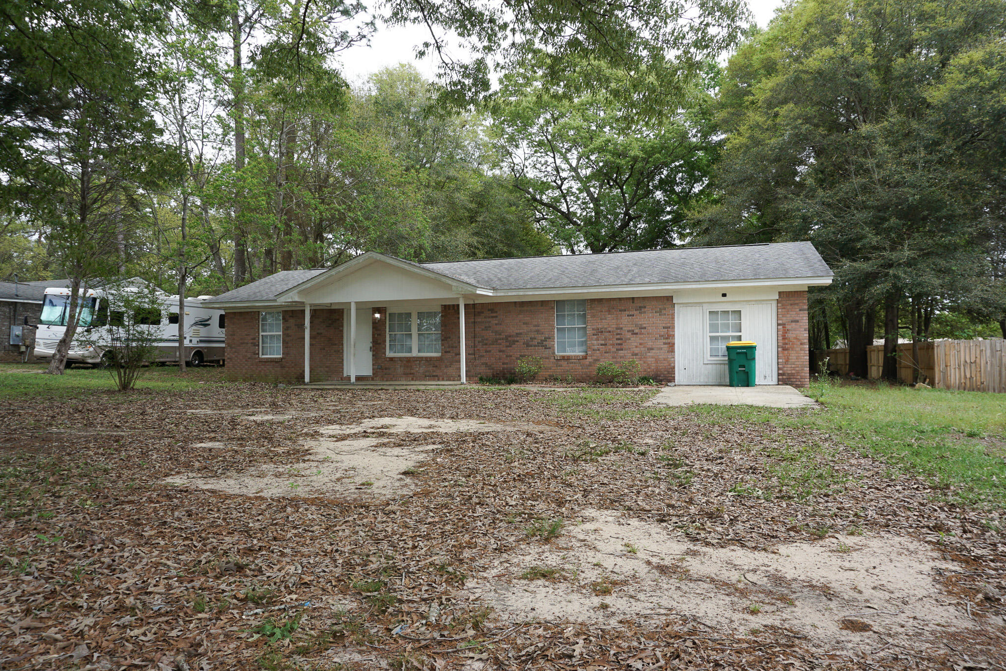 HIDDEN GLEN - Residential Lease