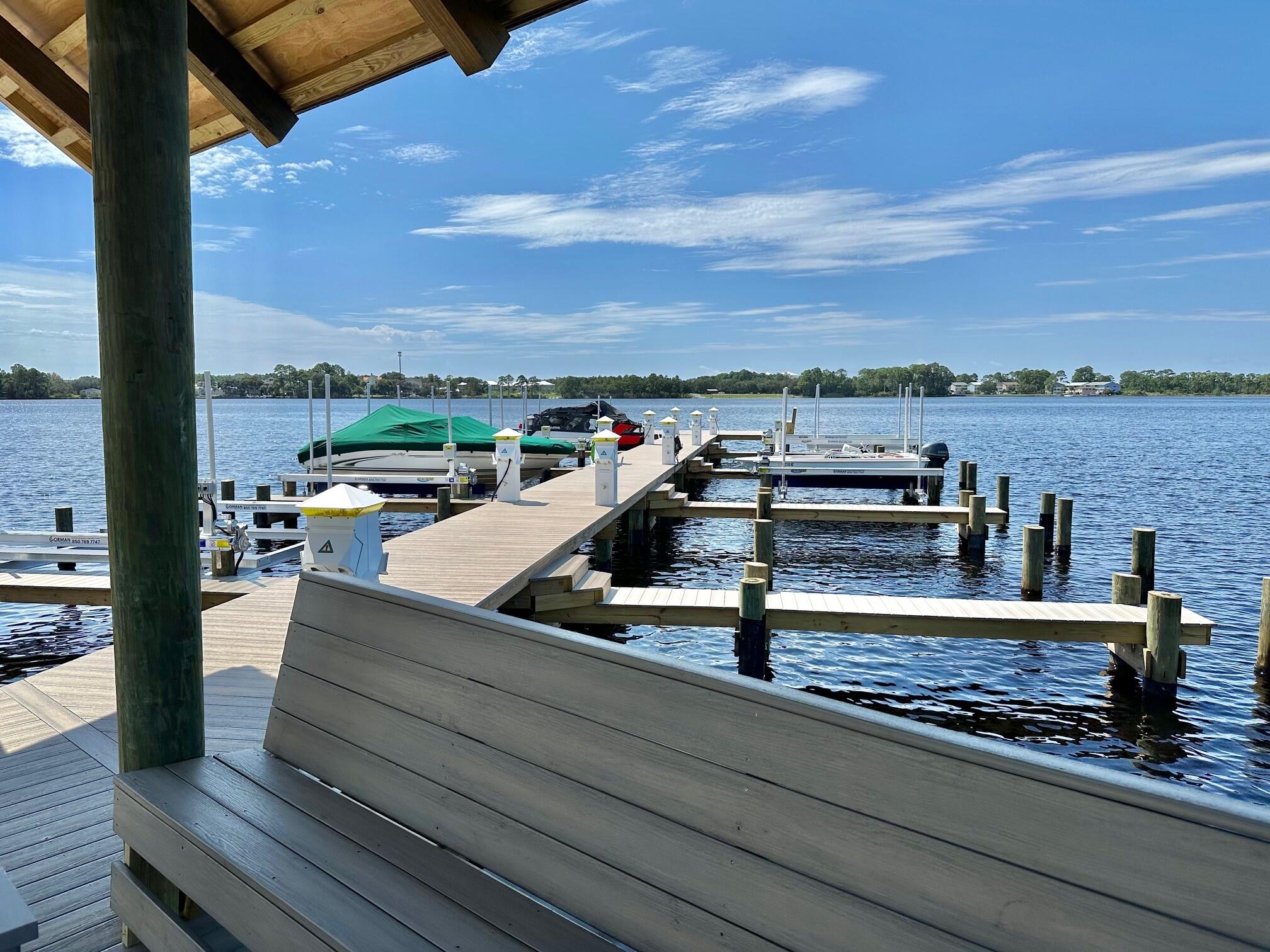 WILD HERON - CLUBSIDE II - Residential