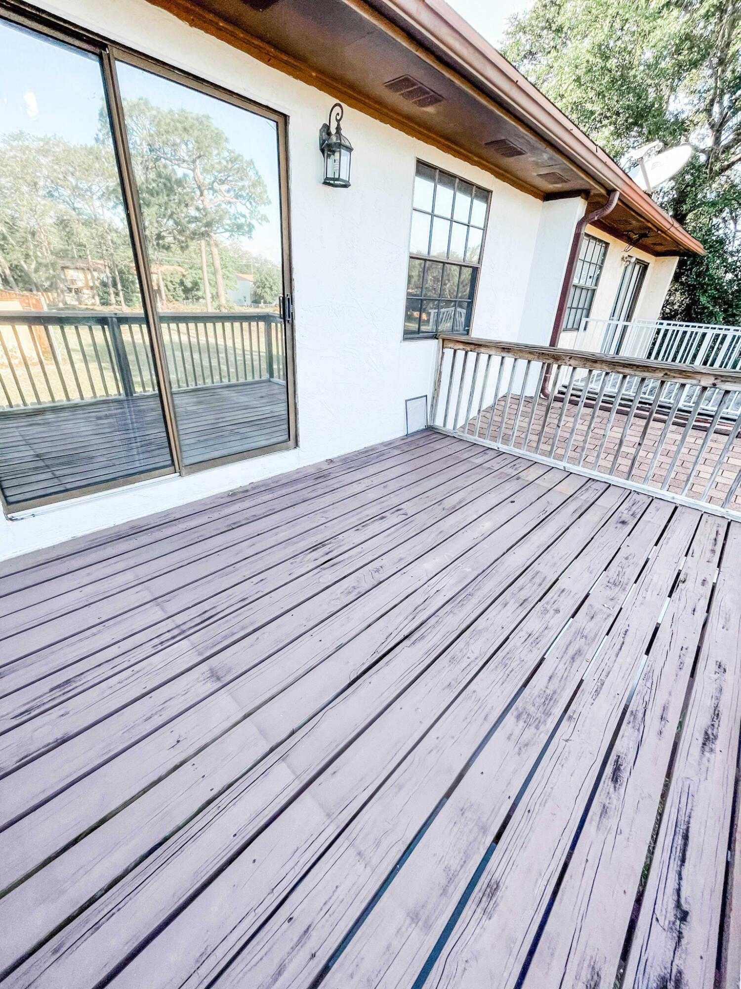 PORT DIXIE - Residential Lease