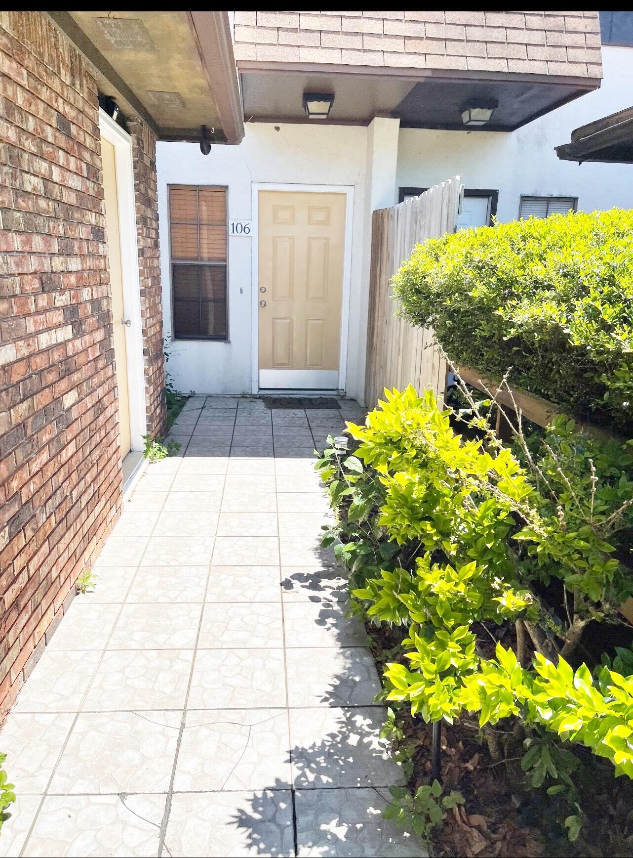 PORT DIXIE - Residential Lease