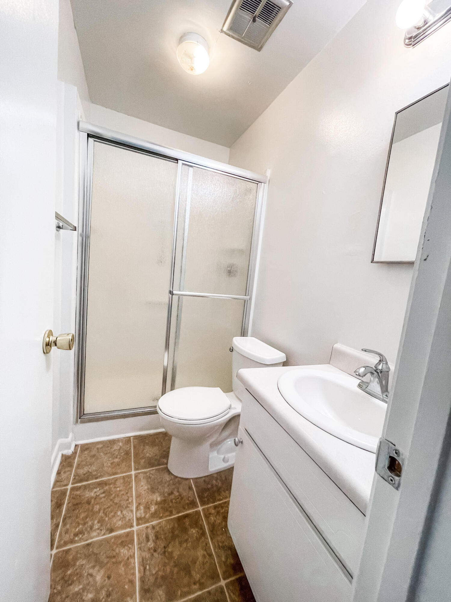 PORT DIXIE - Residential Lease
