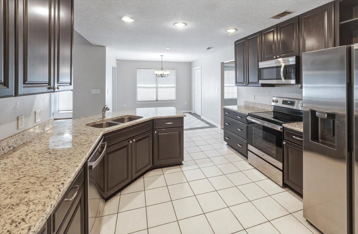SHADOW OAK S/D - Residential Lease