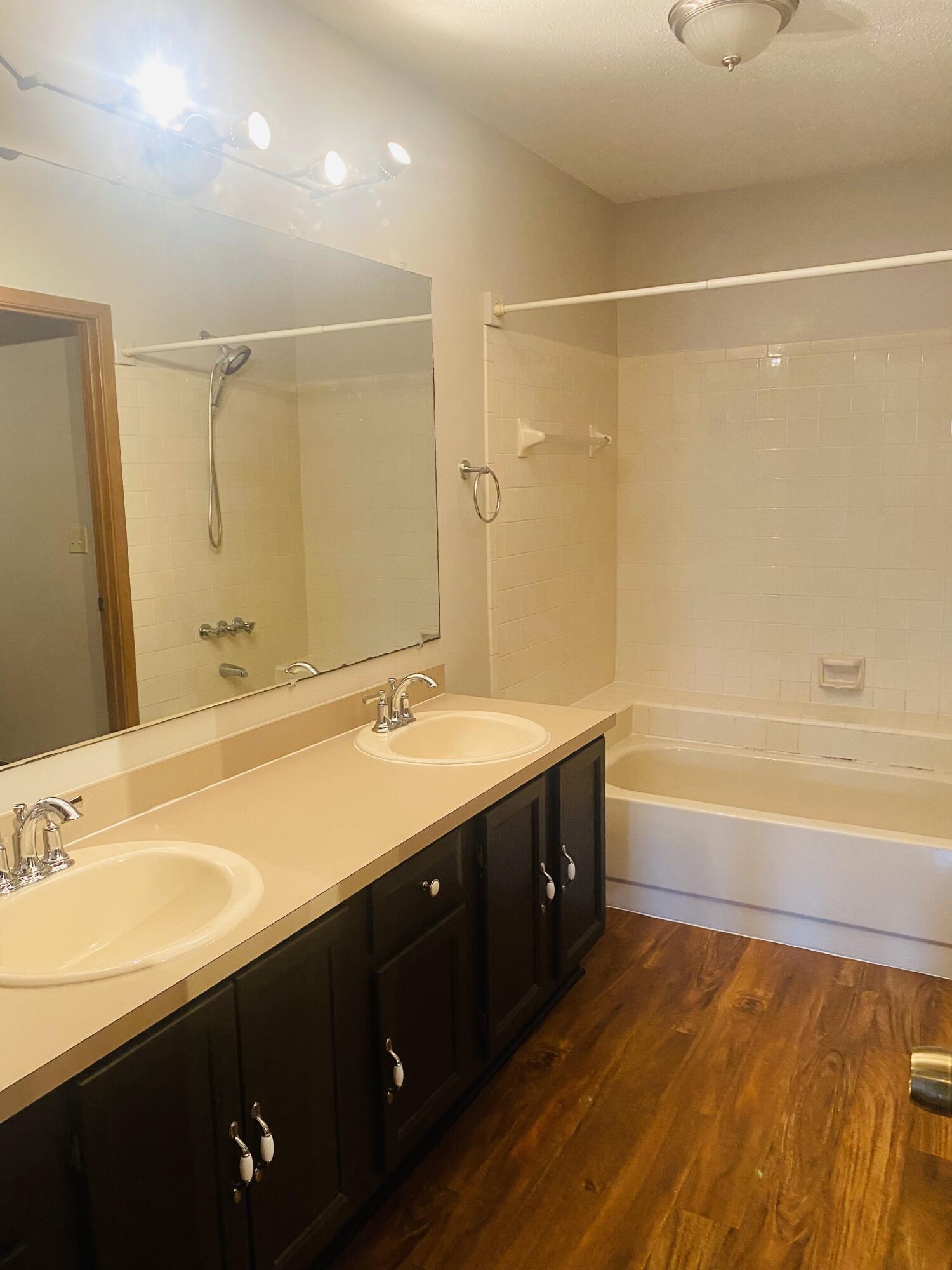 CANTERBURY WOODS - Residential Lease