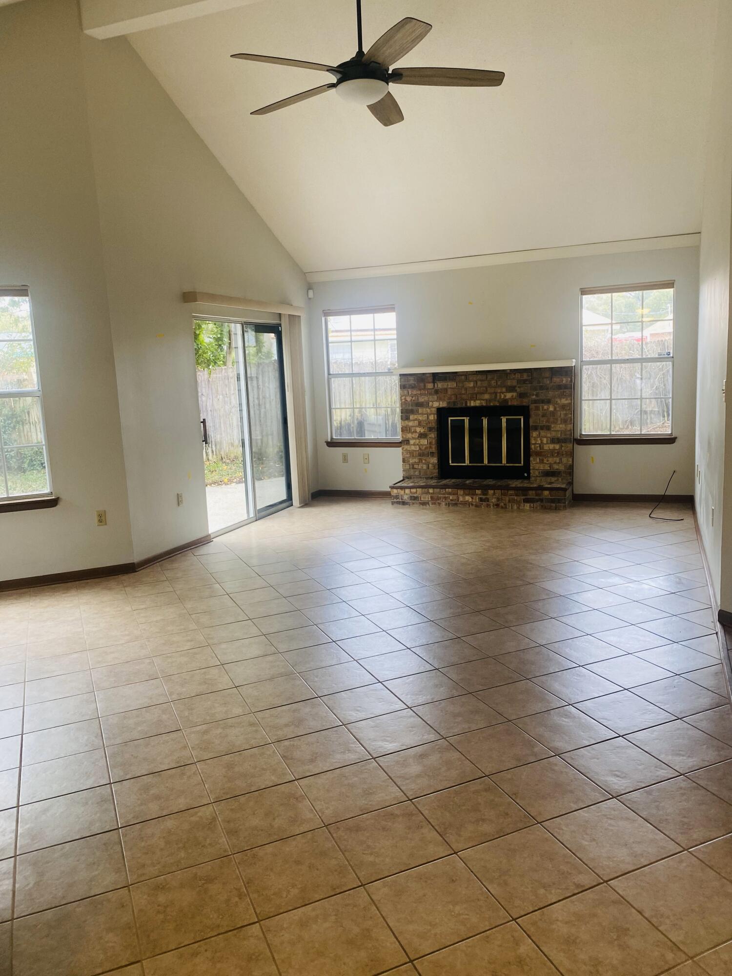 CANTERBURY WOODS - Residential Lease