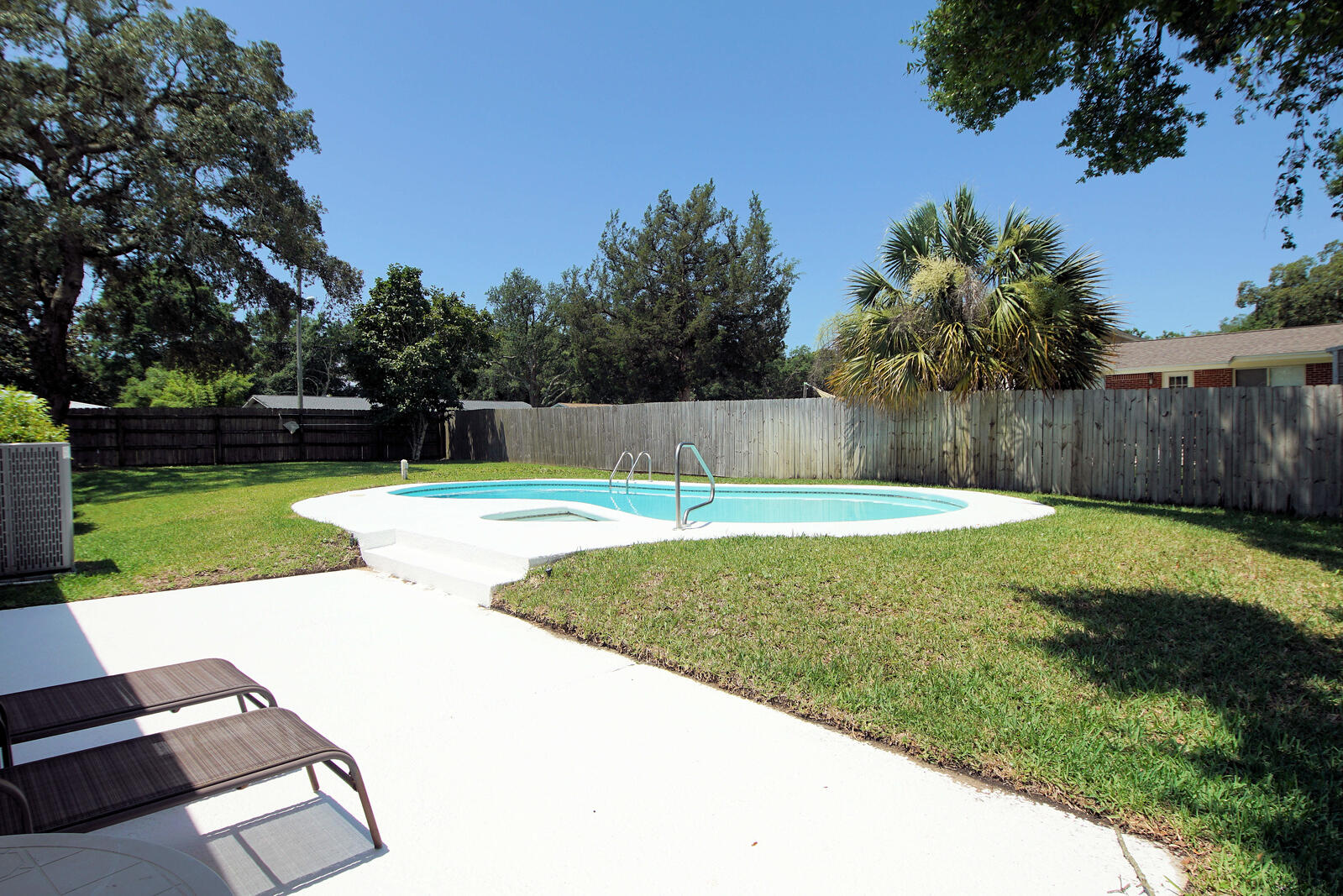 BAYOU WOODS - Residential