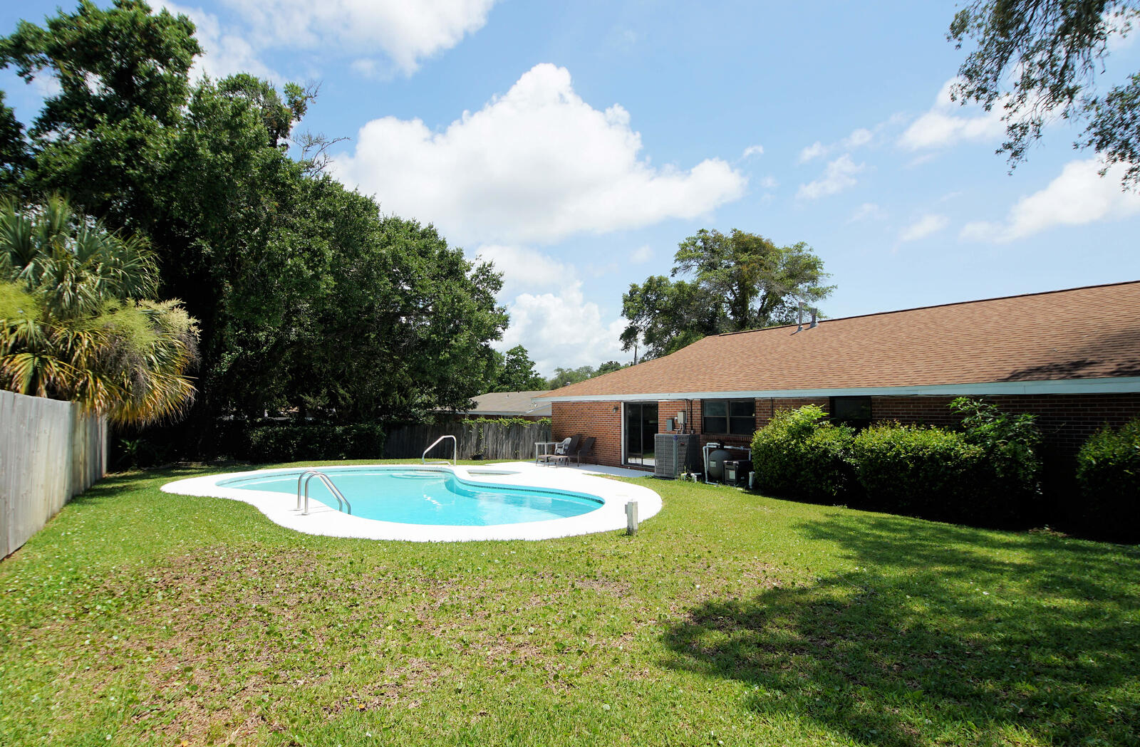 BAYOU WOODS - Residential